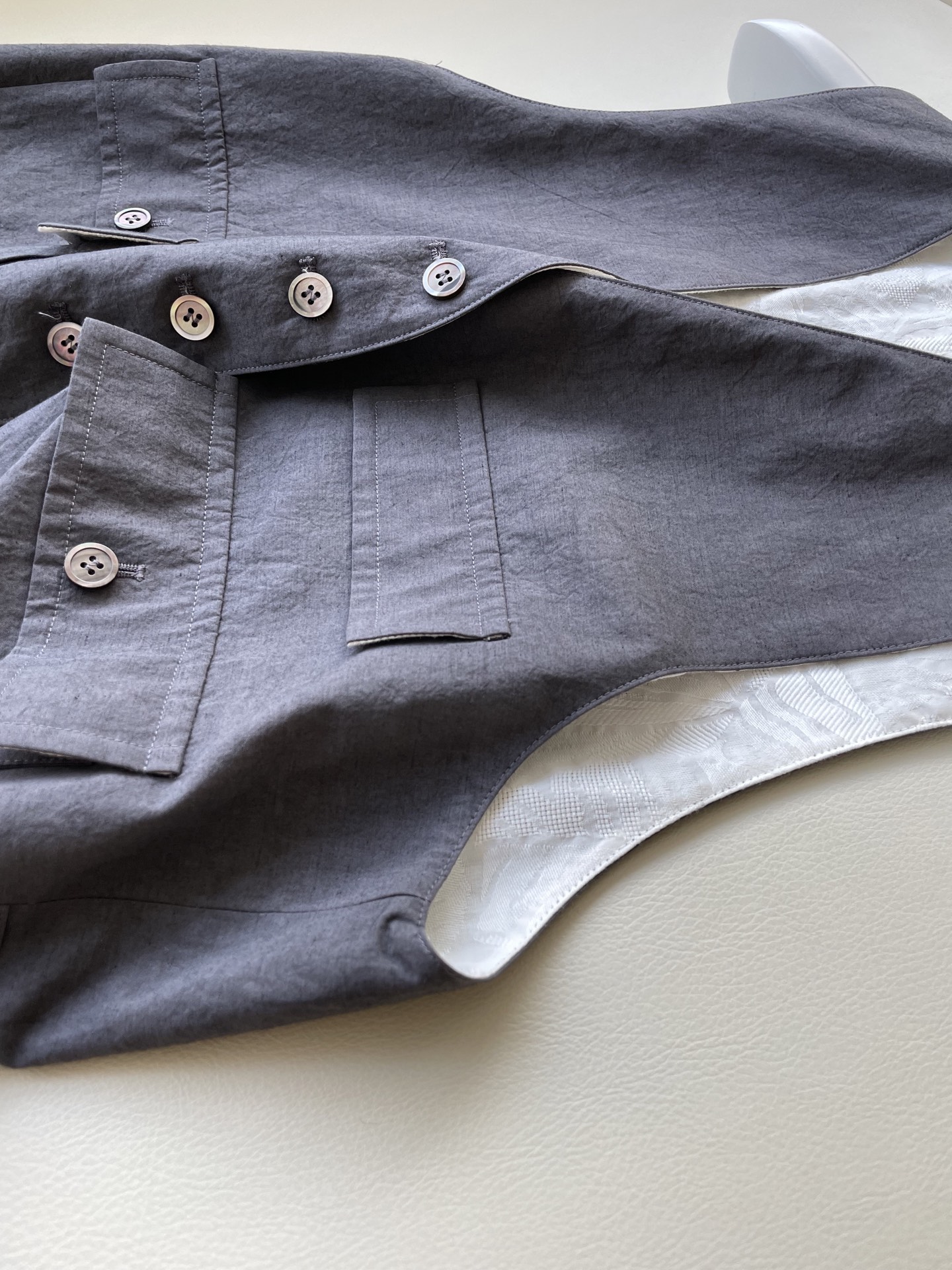 Japanese Artisanal Cotton Linen Suit with Unique Handcrafted Details - 图片 5