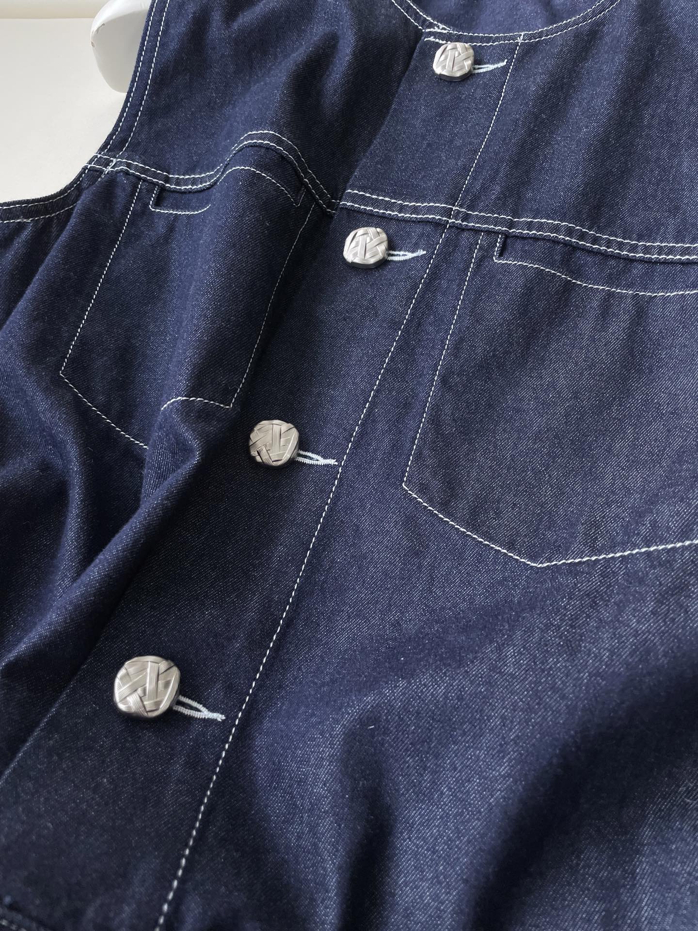 “Turkey’s Imported Cotton Cowboy Vest: Comfortable and Stylish One-Size-Fits-All Suit” - 图片 4