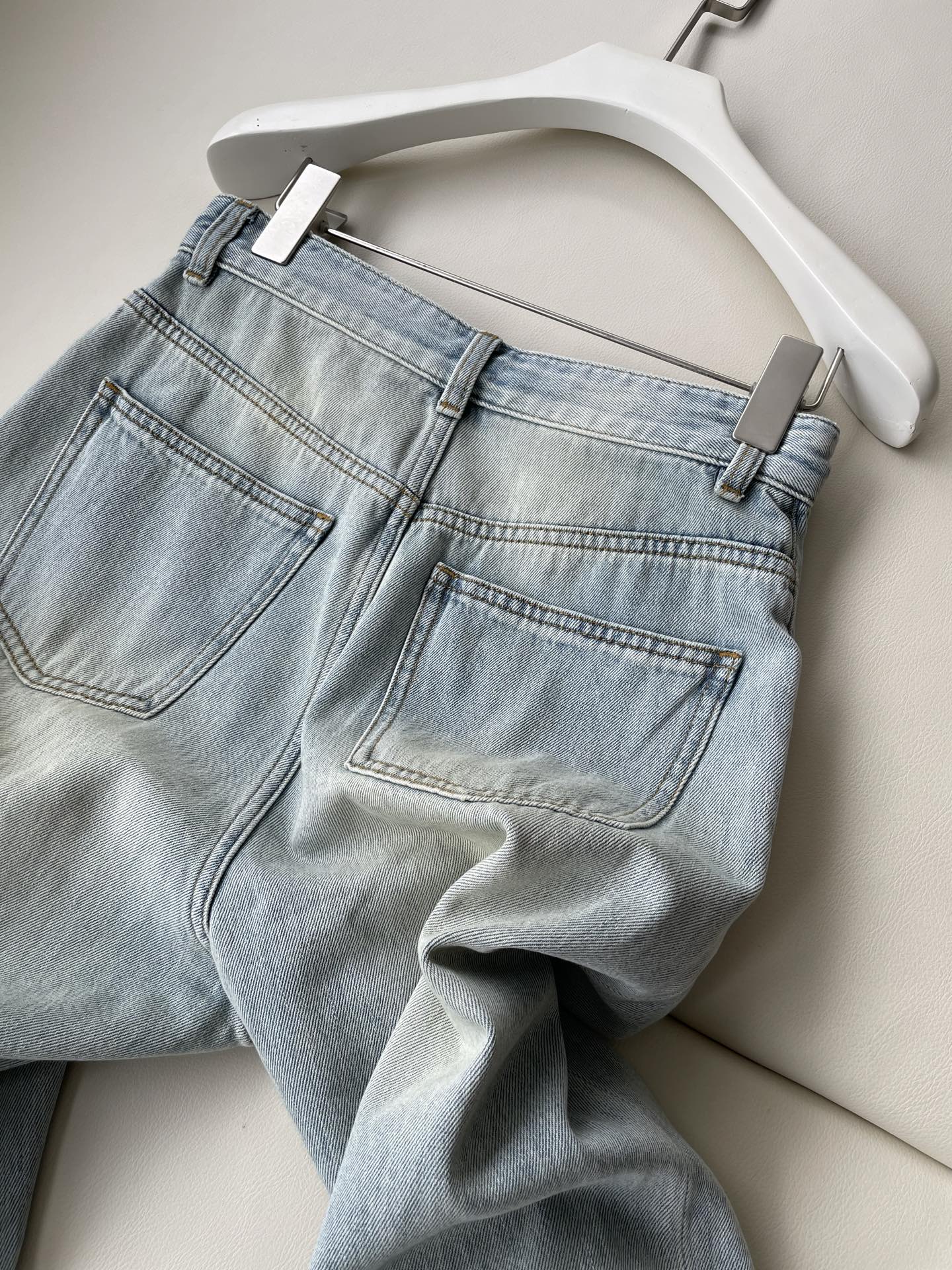 Turkish Cotton Wide-Legged Jeans: Soft, Cozy, and Unique Water-Washed Design - 图片 8