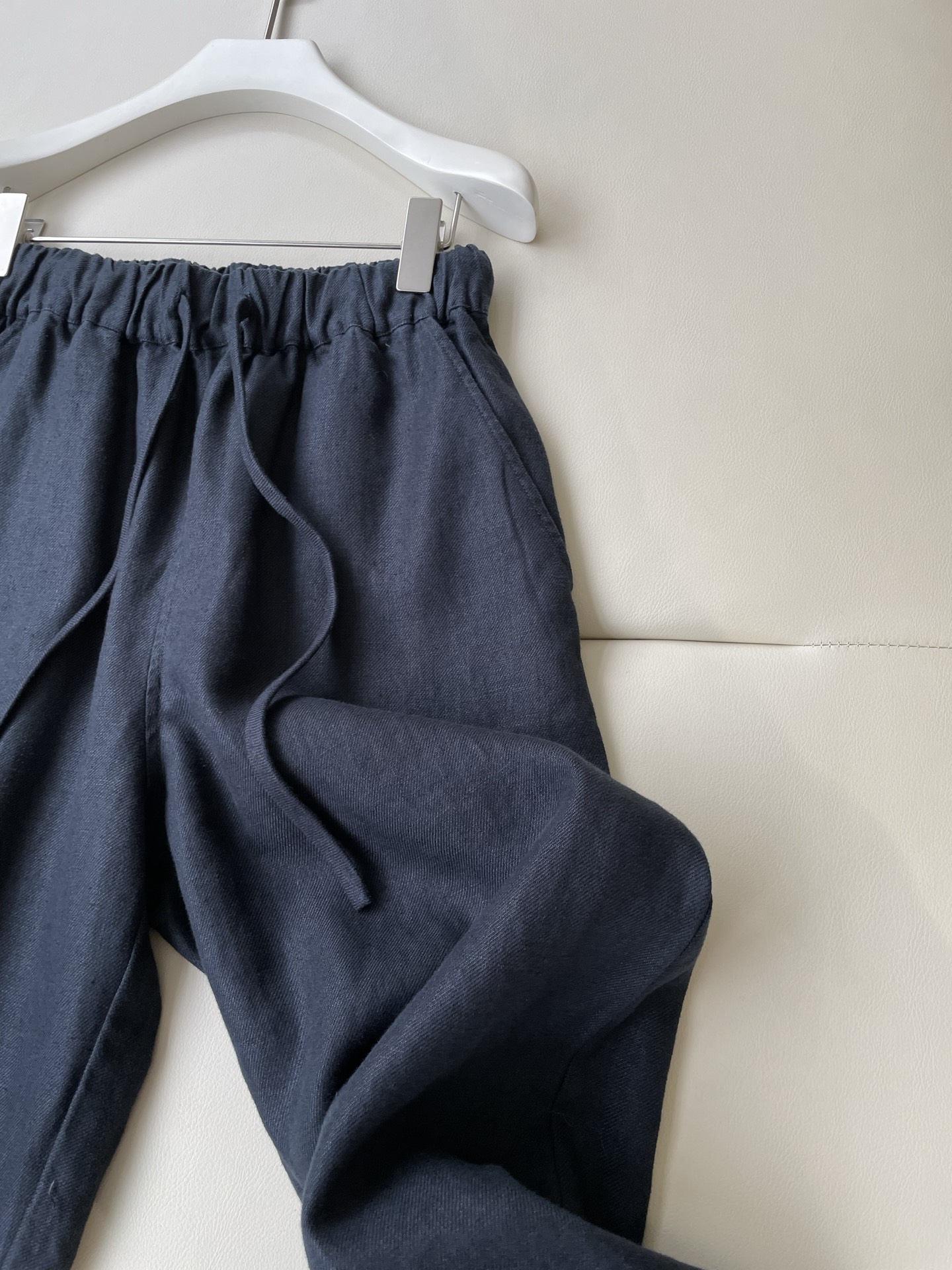 Sand-Washed Linen Suit: Comfortable, Stylish, and Breathable with Unique Design - 图片 4