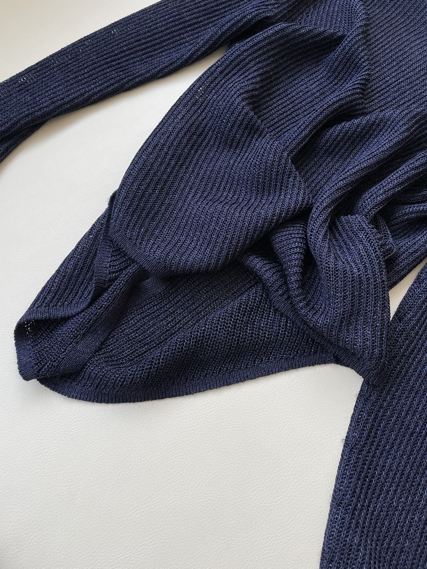 “High-end Female Suit: Impeccable Fabric, Stylish Design, Small Loose Version” - 图片 4