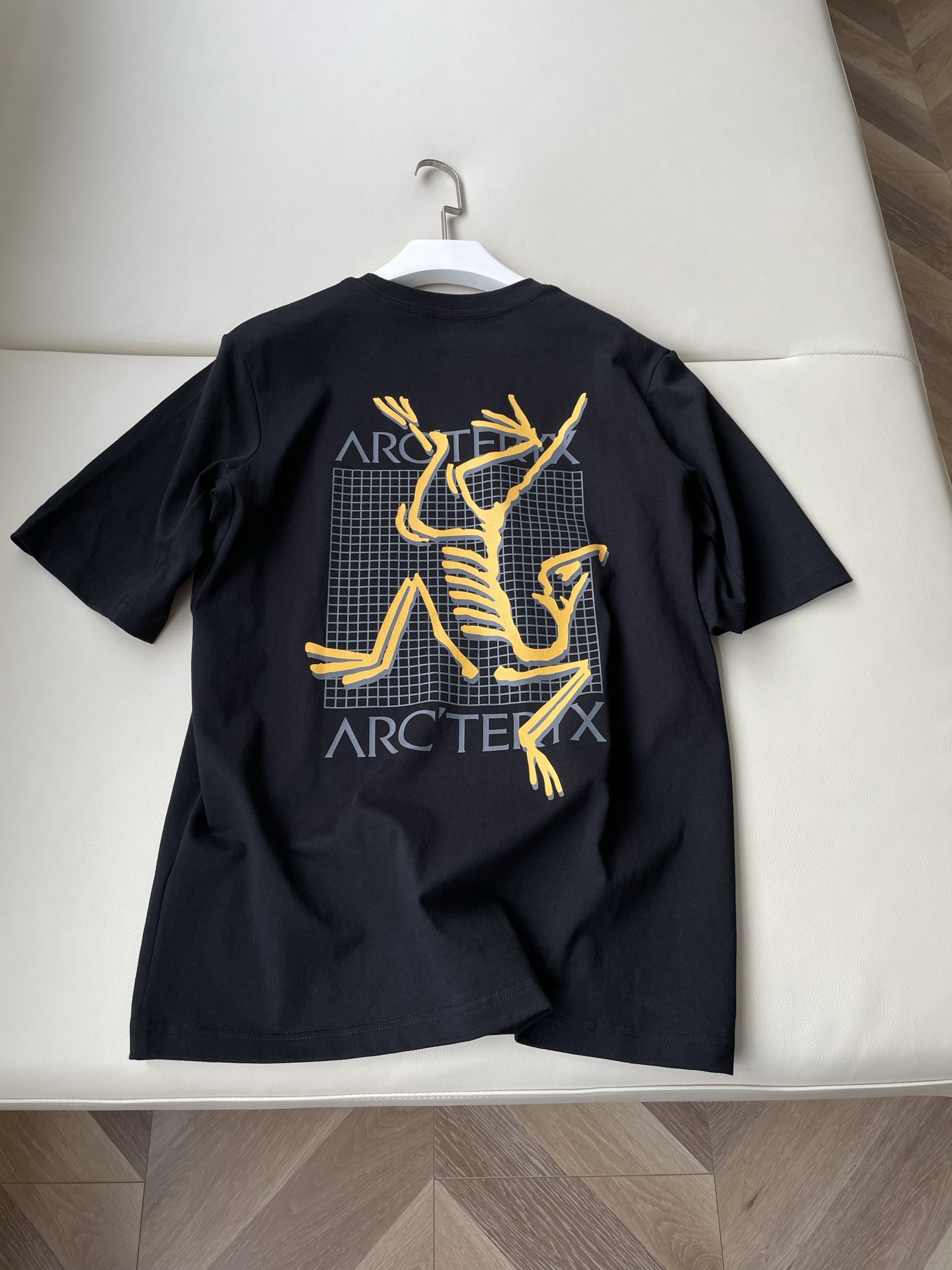 ArcteryxMultiBirdLogo T-shirt: Soft, Comfortable, Aerobic, Black, Various Sizes - 图片 6
