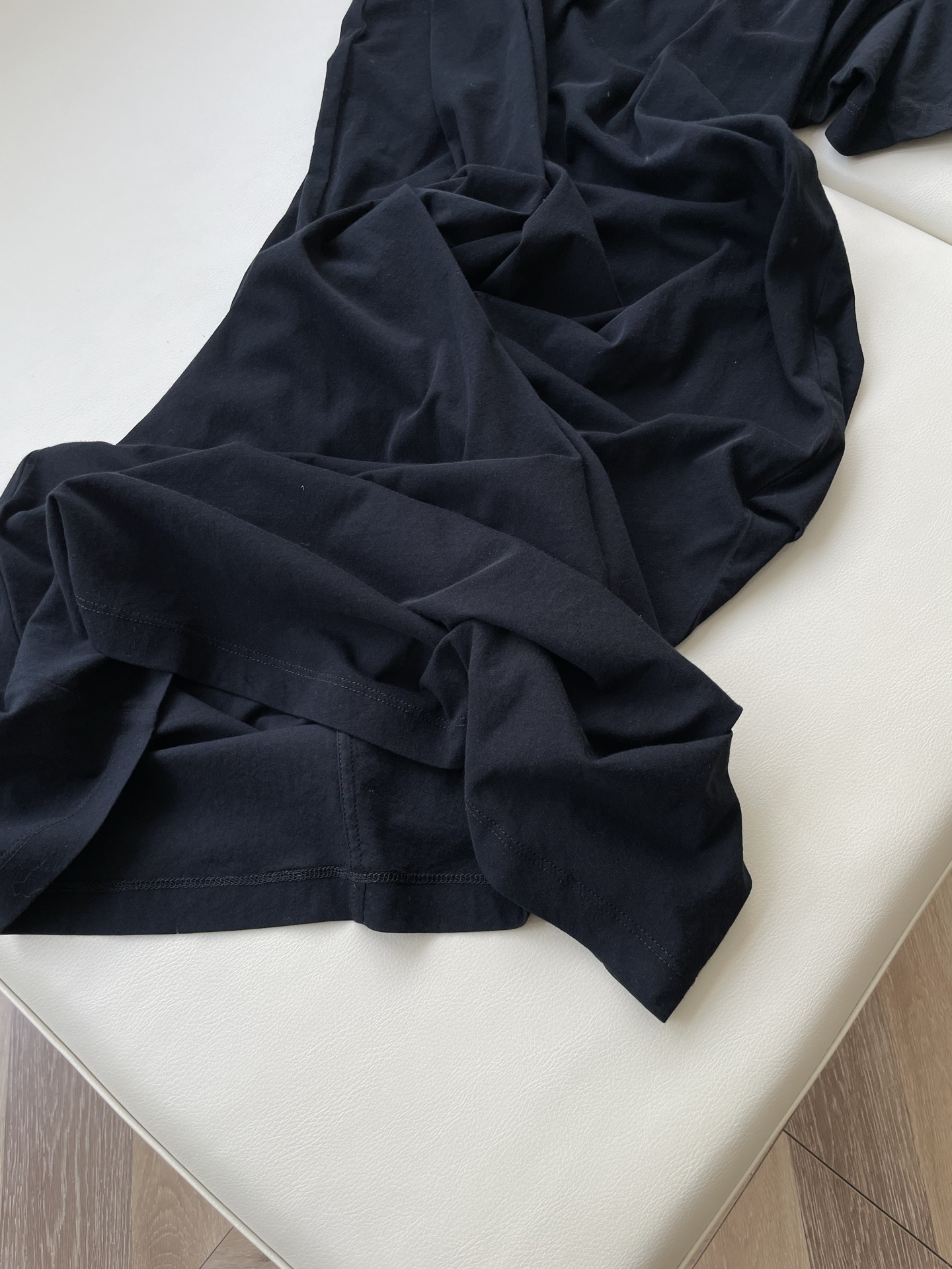 Comfortable One-Size-Fits-All Female Dress with Custom T-Shirts and Unique Cotton Fabric - 图片 4