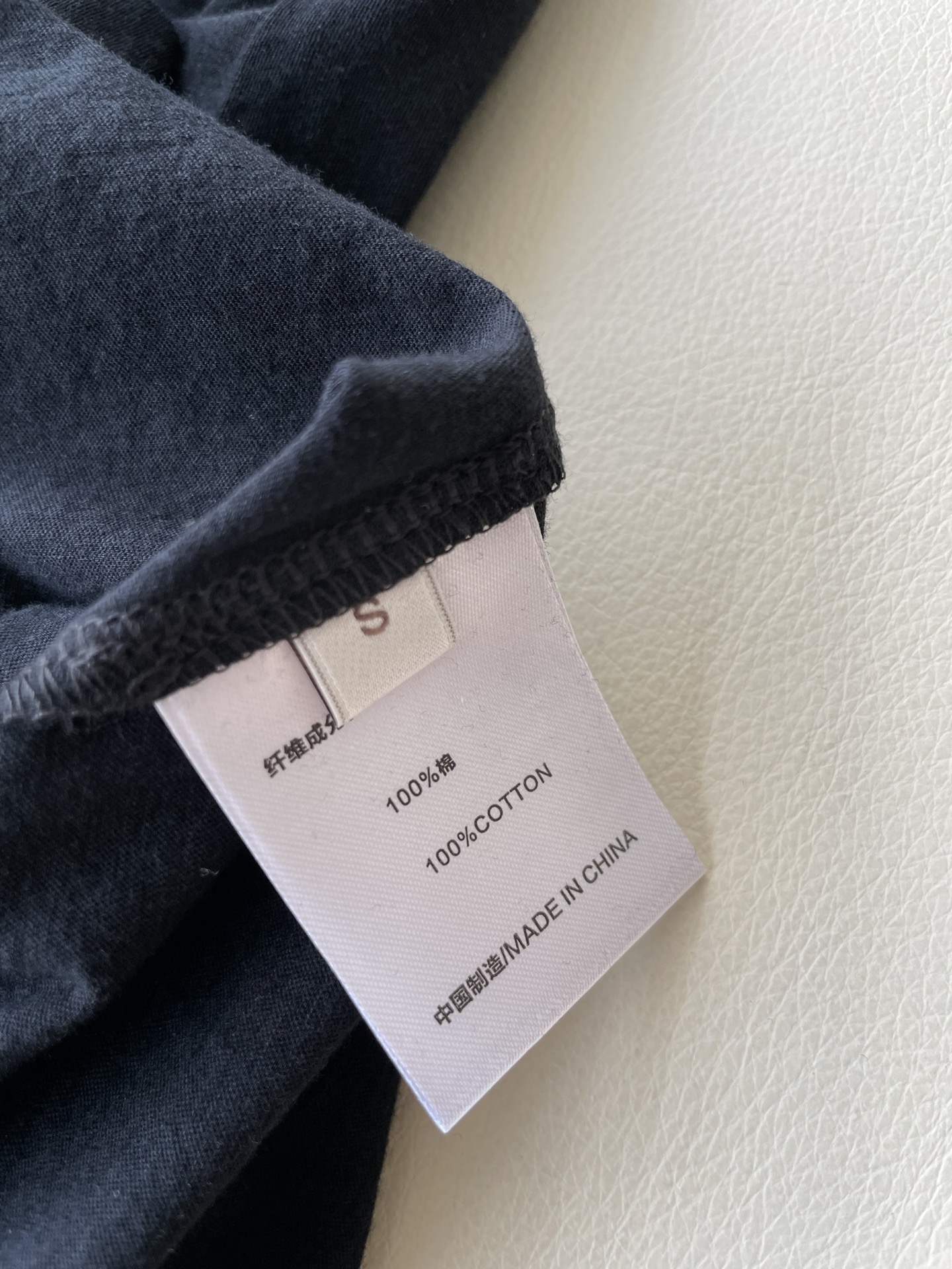 Comfortable One-Size-Fits-All Female Dress with Custom T-Shirts and Unique Cotton Fabric - 图片 7