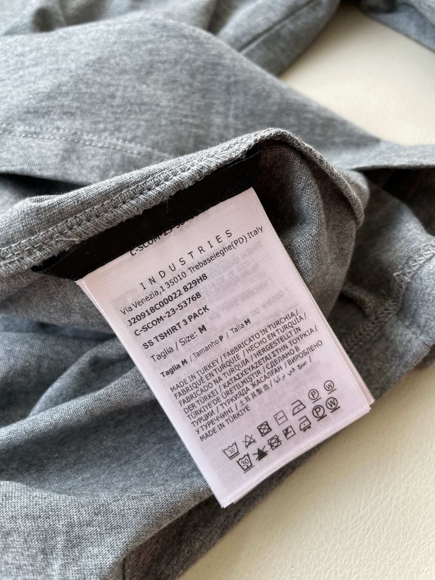 Moncler Embroidered T-Shirt: Classic, Versatile, High Quality Female Suit in Various Colors - 图片 6
