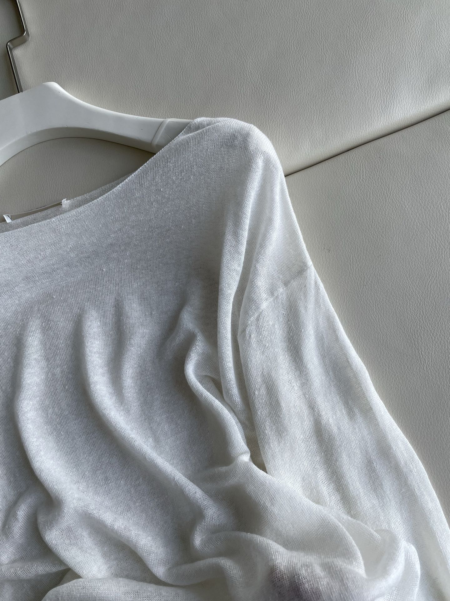 Therow’s Invincible Silk Shirt: Advanced Quality in Two Packs! - 图片 5