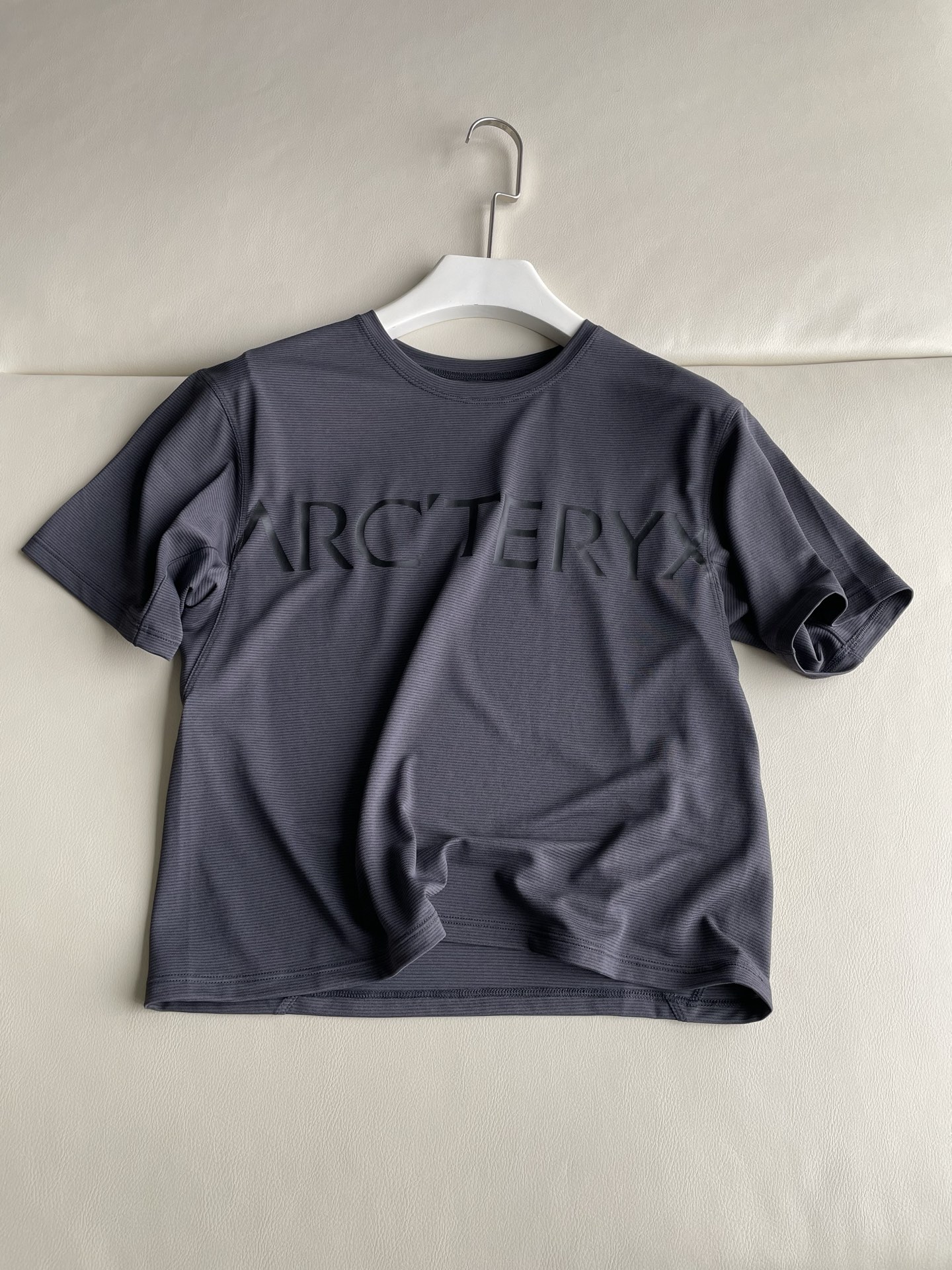 Arc’teryx Women’s Quick-Dry T-Shirt with Regenerative Scrubbing for Wet and Dry Skin Experience