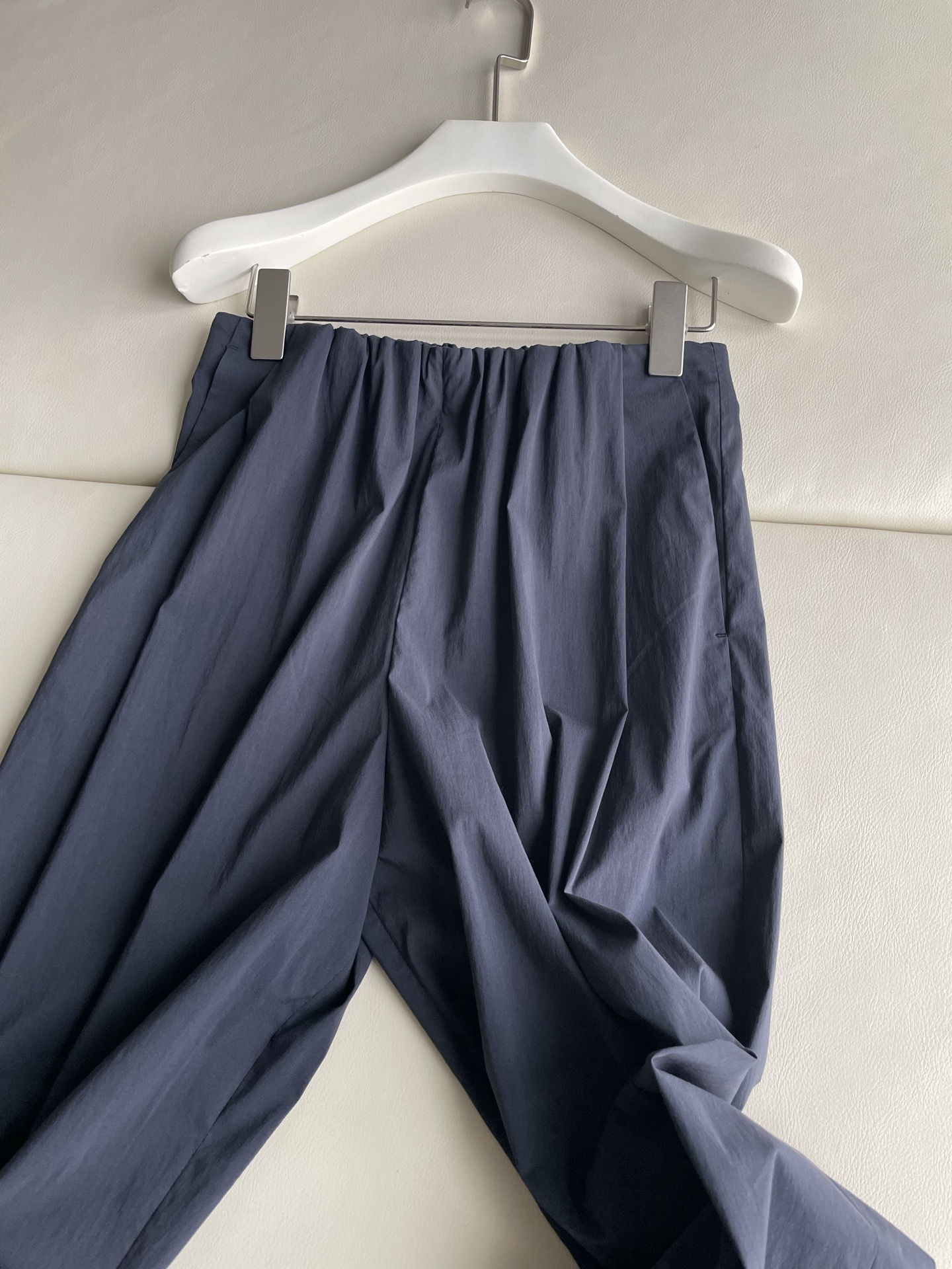 Jil Japanese Fabric Paper Pants Suit: Light, Cozy, and Versatile - 图片 2