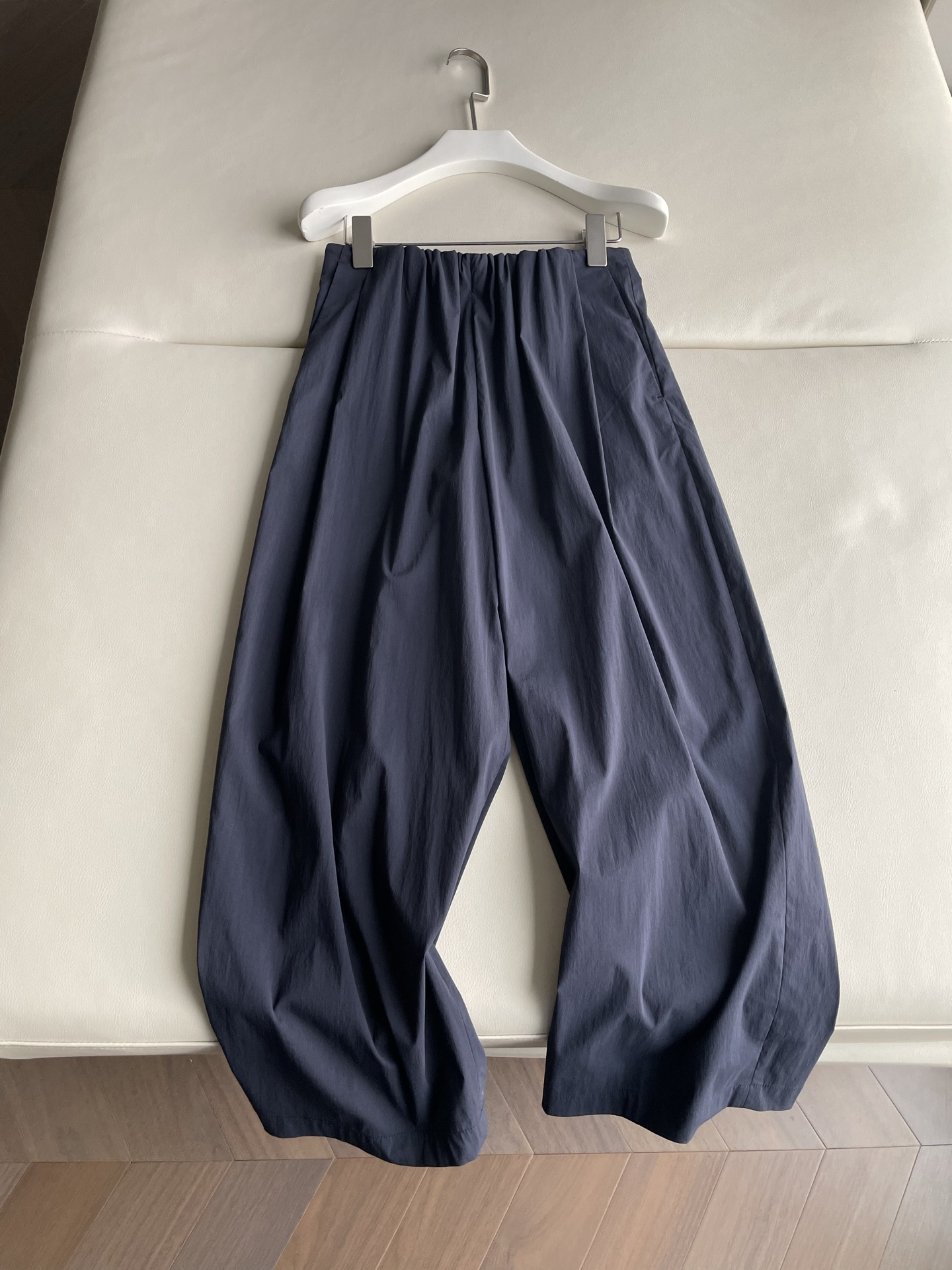 Jil Japanese Fabric Paper Pants Suit: Light, Cozy, and Versatile - 图片 1
