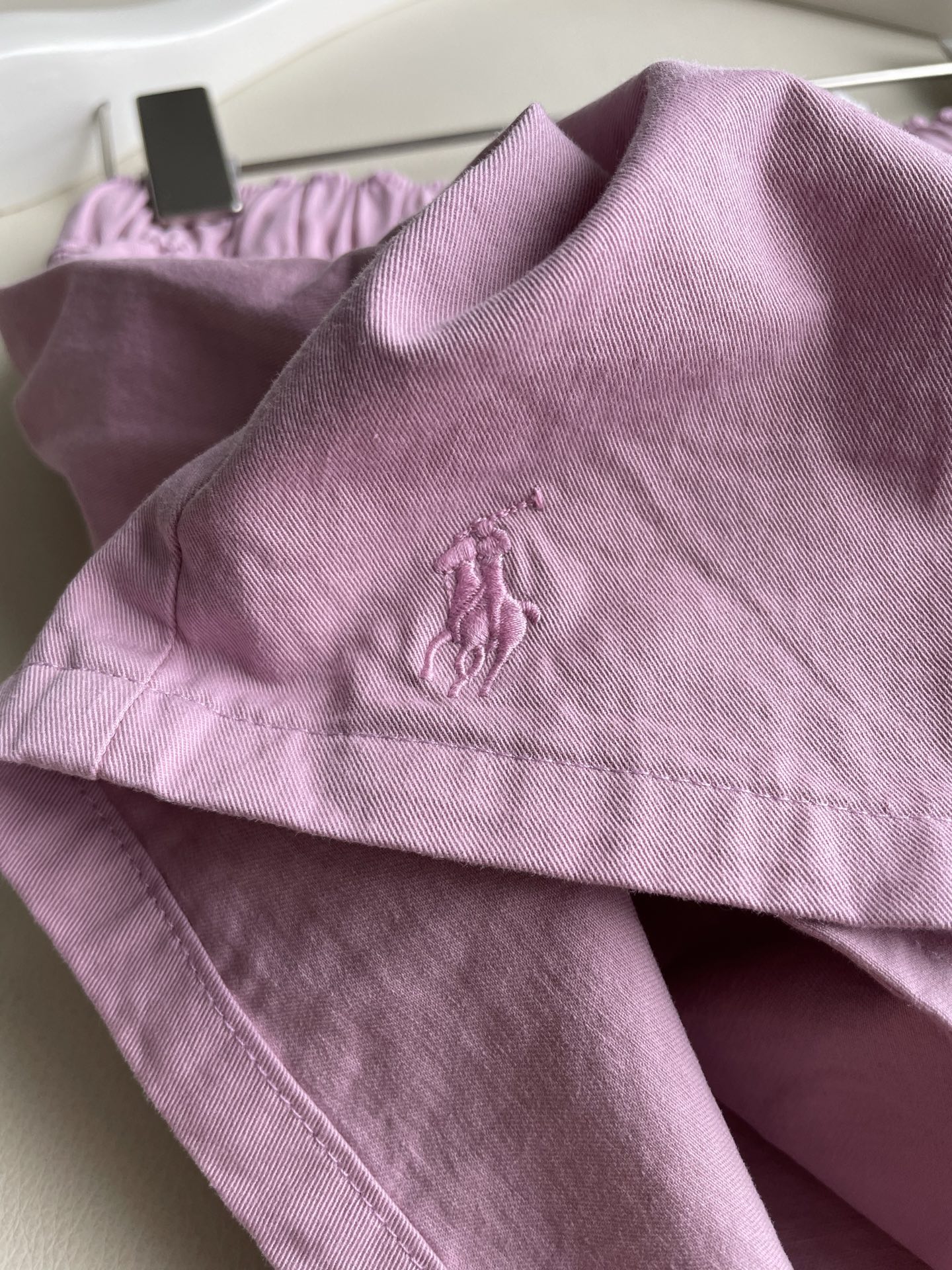 Stylish and Dynamic Female Suit by Ralph Lauren with Cleanfit Technology - 图片 6
