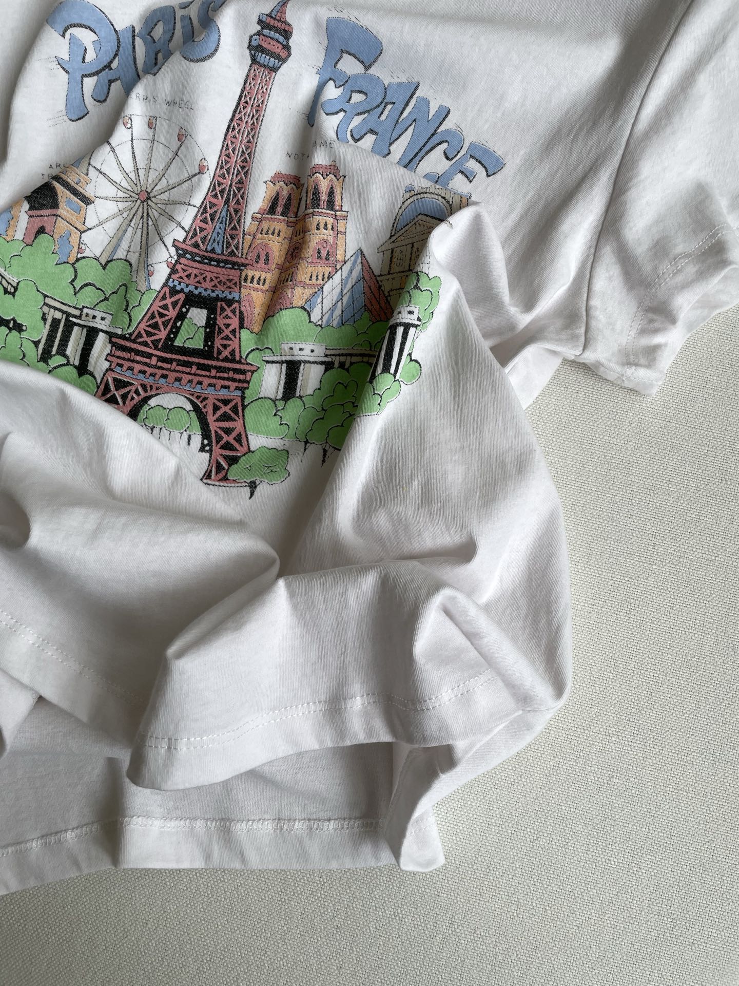 Re Done Eiffel Tower Print Tee - Vintage Style Short Sleeve Top 7 i1748571872620 2312 0 5
