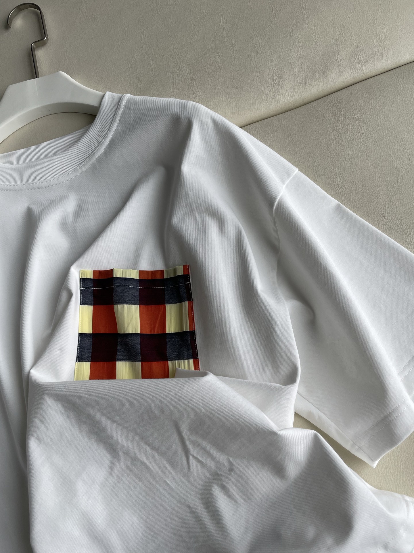 “Co-ed Color Cipher T-shirts Packaged with Single-size Female Suit” - 图片 5