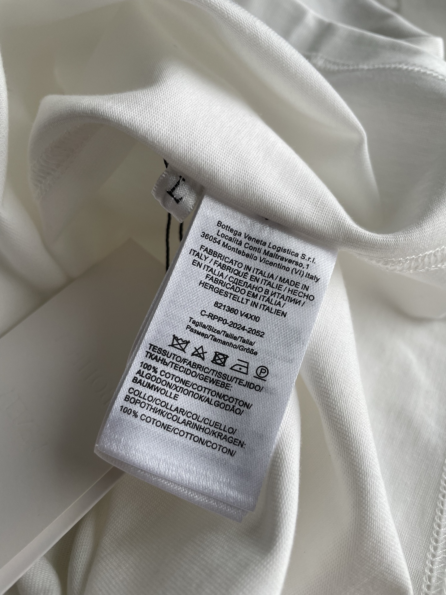 “Co-ed Color Cipher T-shirts Packaged with Single-size Female Suit” - 图片 6