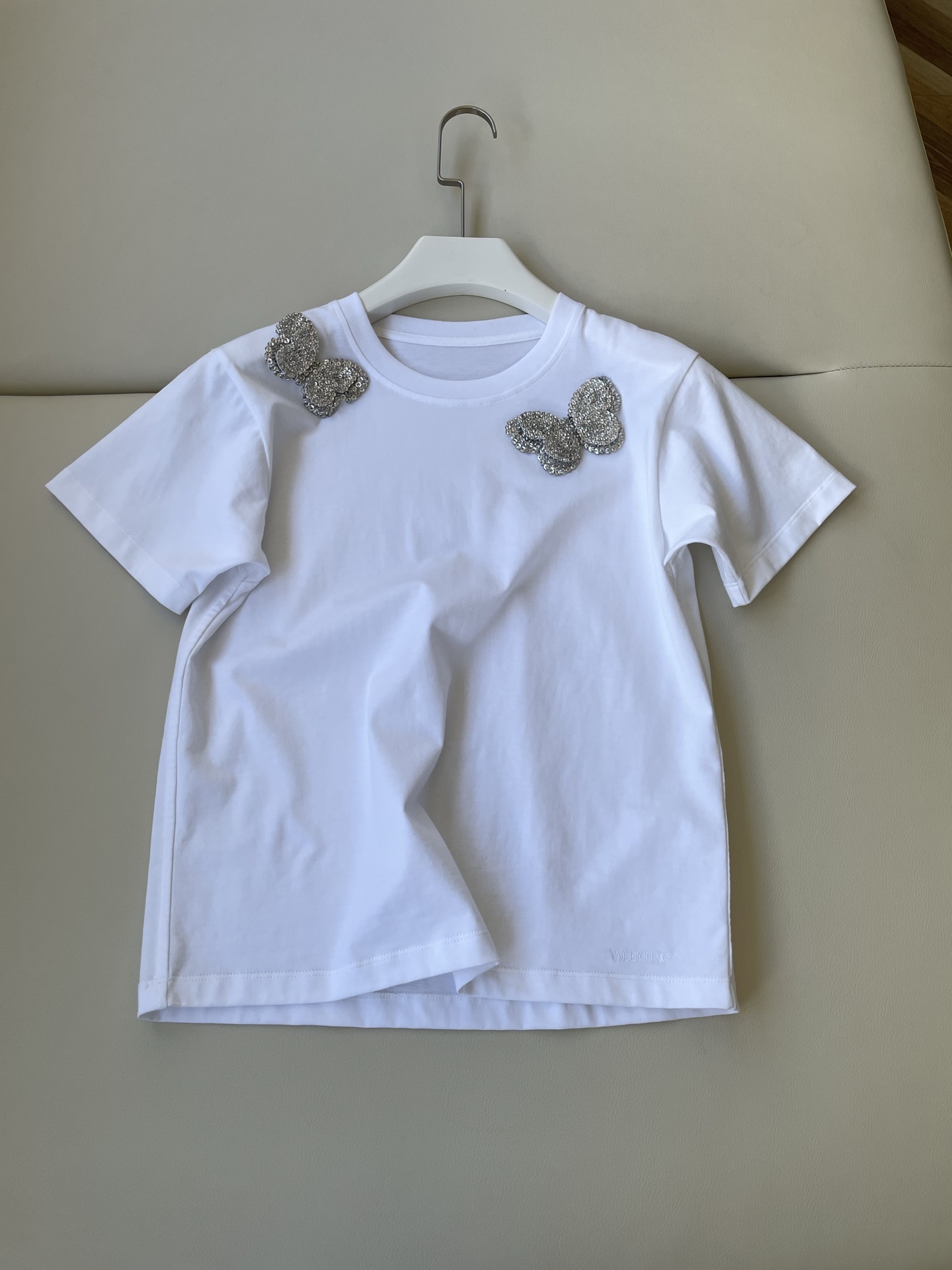 Valentino: Luxury Women’s Clothes for All Sizes, Italian National Brand Since 1960s