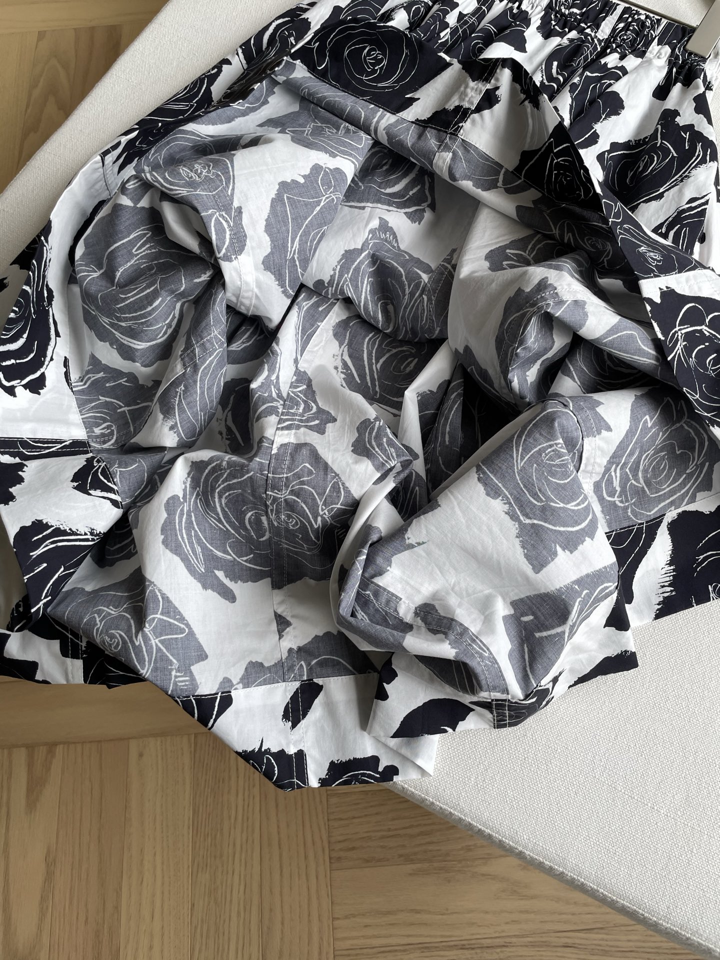 Fashion Review: “Stupid Girl” Dress with Marni Roses and Smart Technology. - 图片 6