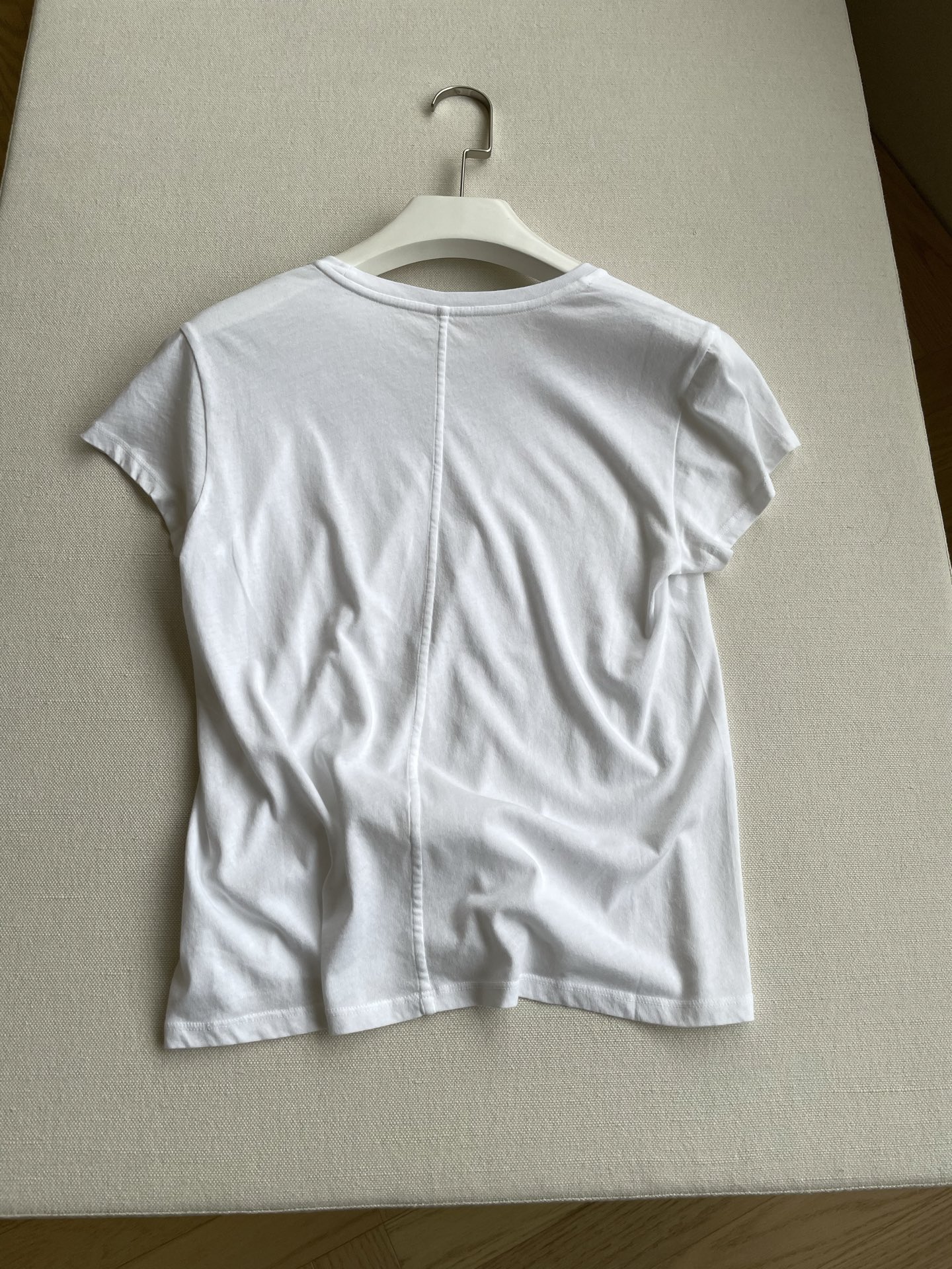Versatile Tee: Essential Classic with Infinite Matching Possibilities - 图片 8