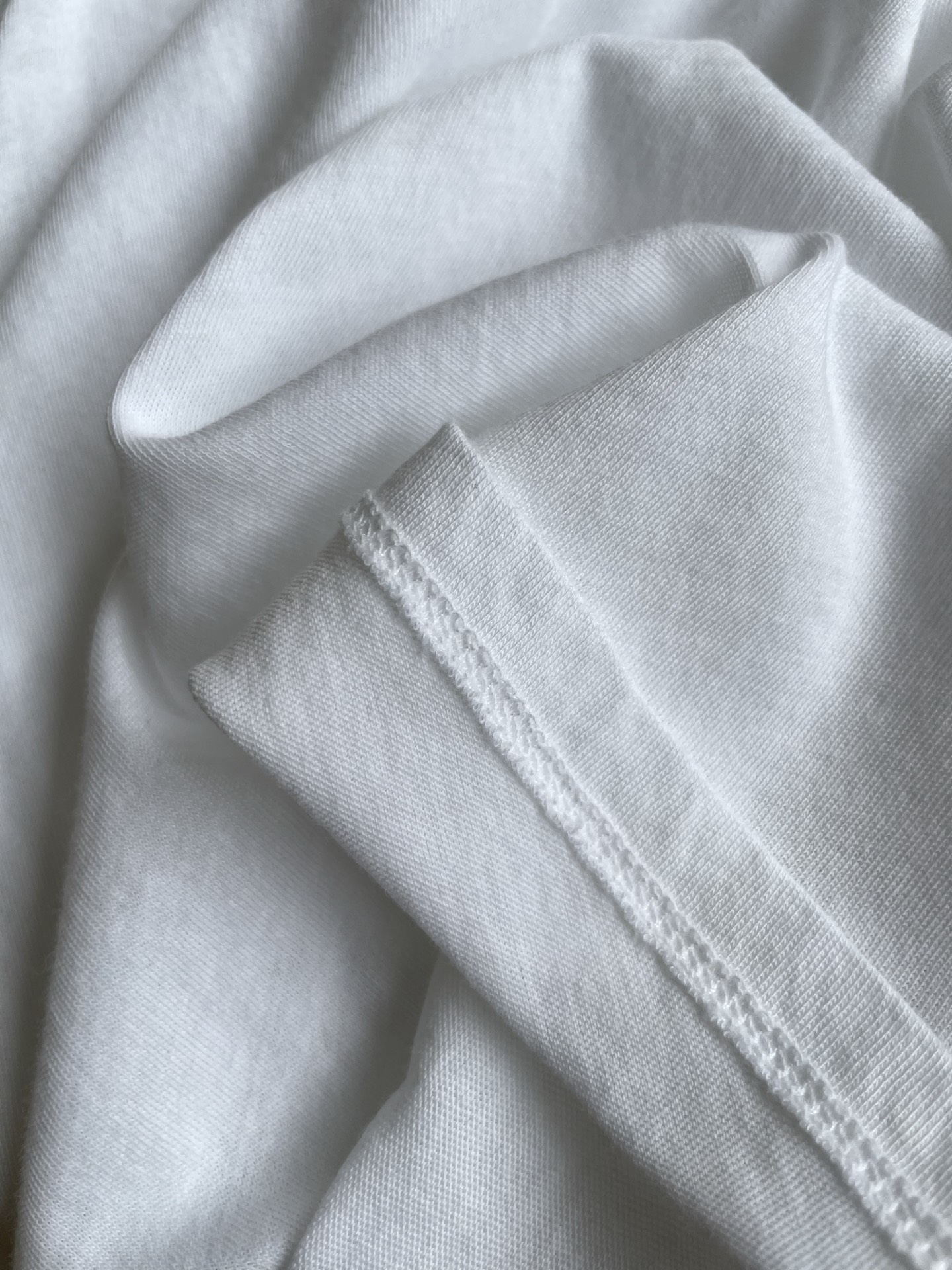 Versatile Tee: Essential Classic with Infinite Matching Possibilities - 图片 7