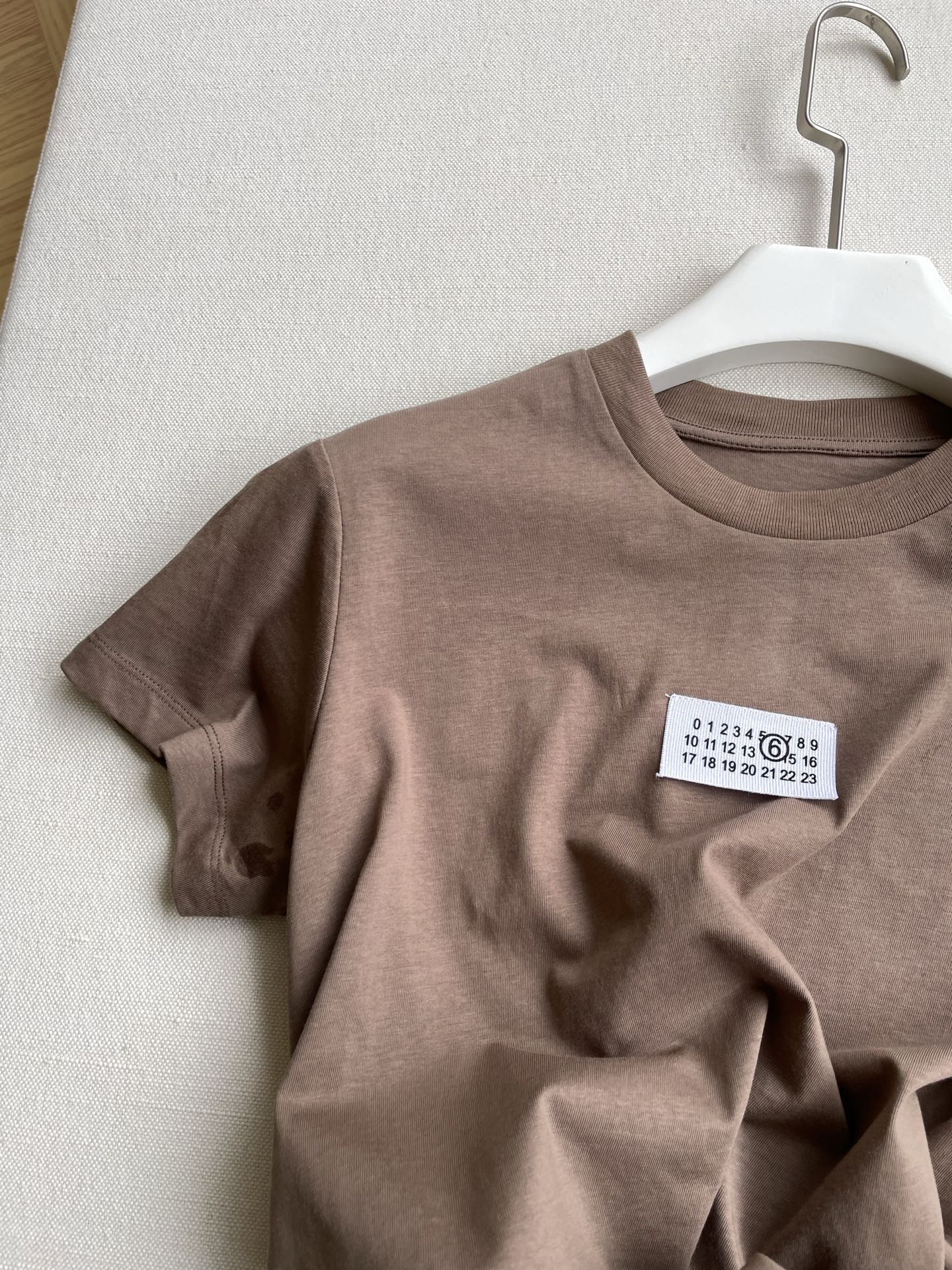 MM6 Maison Margiela T-shirt Package in Blue Brown, Size SML, Tunneled Cotton Fabric. - 图片 3