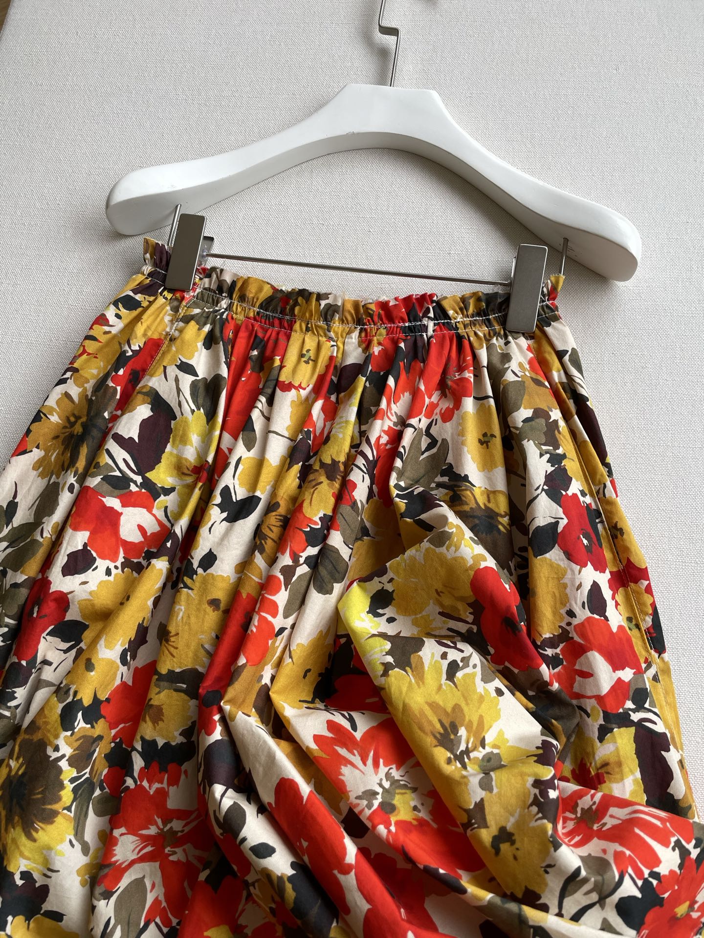 Summer Female Suit: Small Size, Comfortable, Stylish, Perfect for Outings - 图片 2