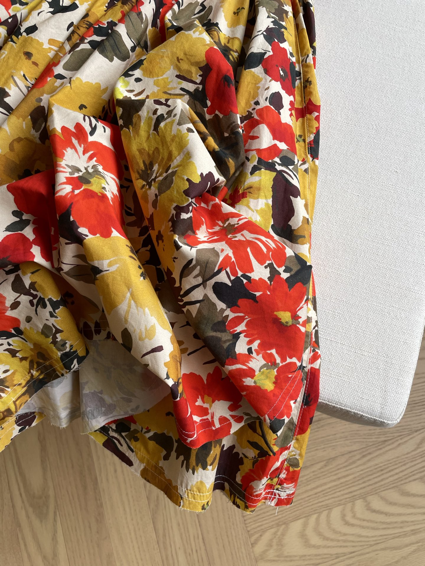 Summer Female Suit: Small Size, Comfortable, Stylish, Perfect for Outings - 图片 5