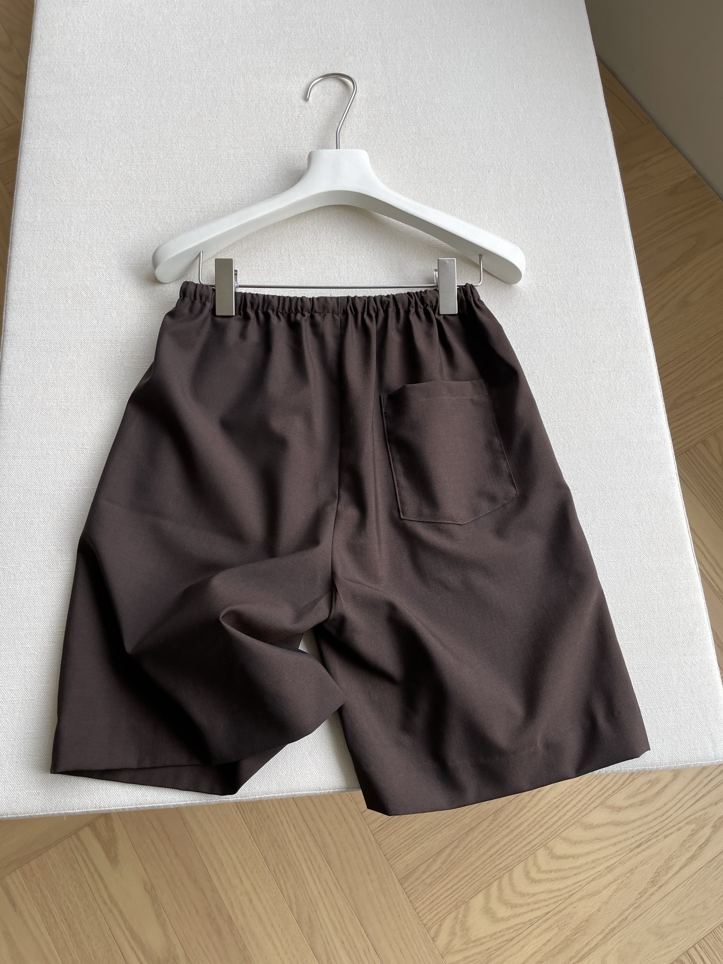 High Expression: TheRow Suit for Flawless Leg Lines and Graceful Silhouette - 图片 7