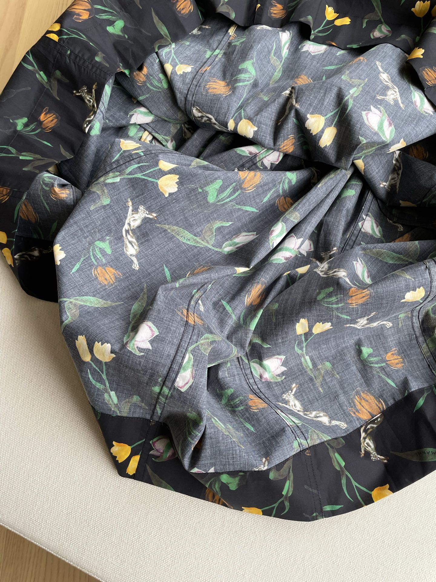 Marni Boheme Print Women’s Suit: Collaboration with Artists, Bold Wearable Art - 图片 6