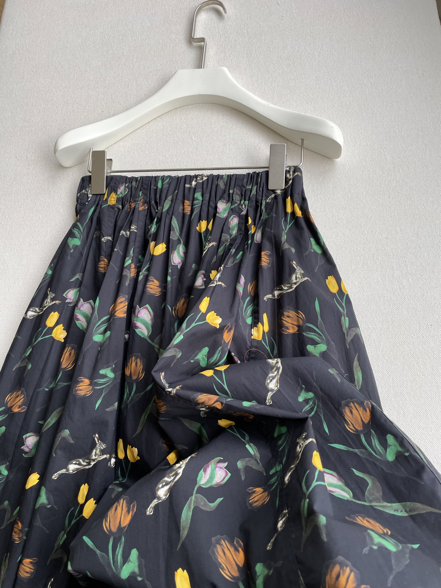 Marni Boheme Print Women’s Suit: Collaboration with Artists, Bold Wearable Art - 图片 2