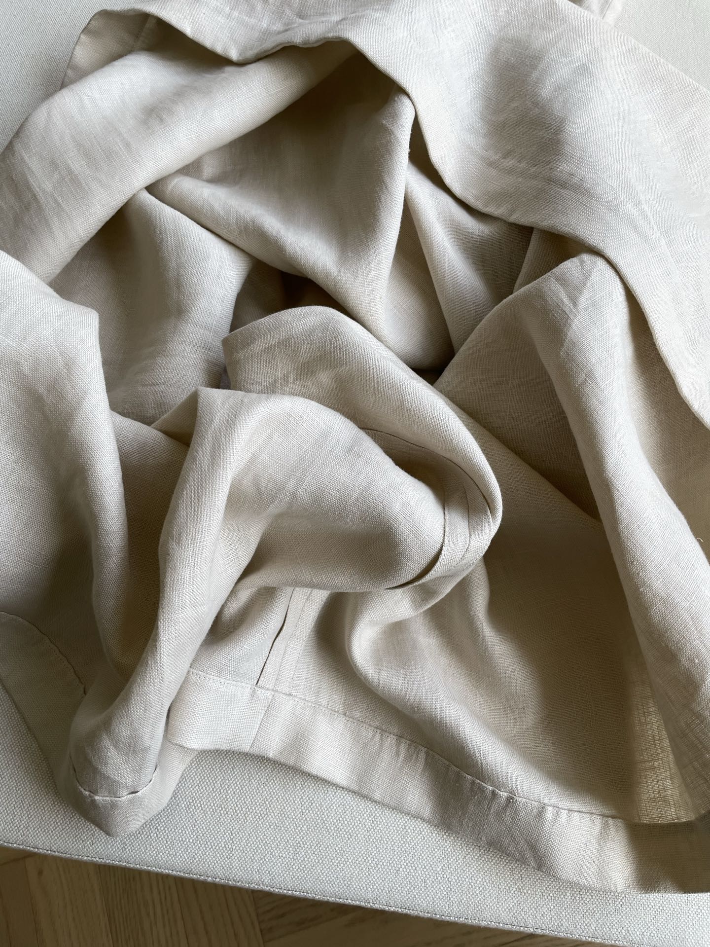 Max Mara Single-Rate French Suit: Elegant, Classic, and High-Quality Wool. - 图片 6