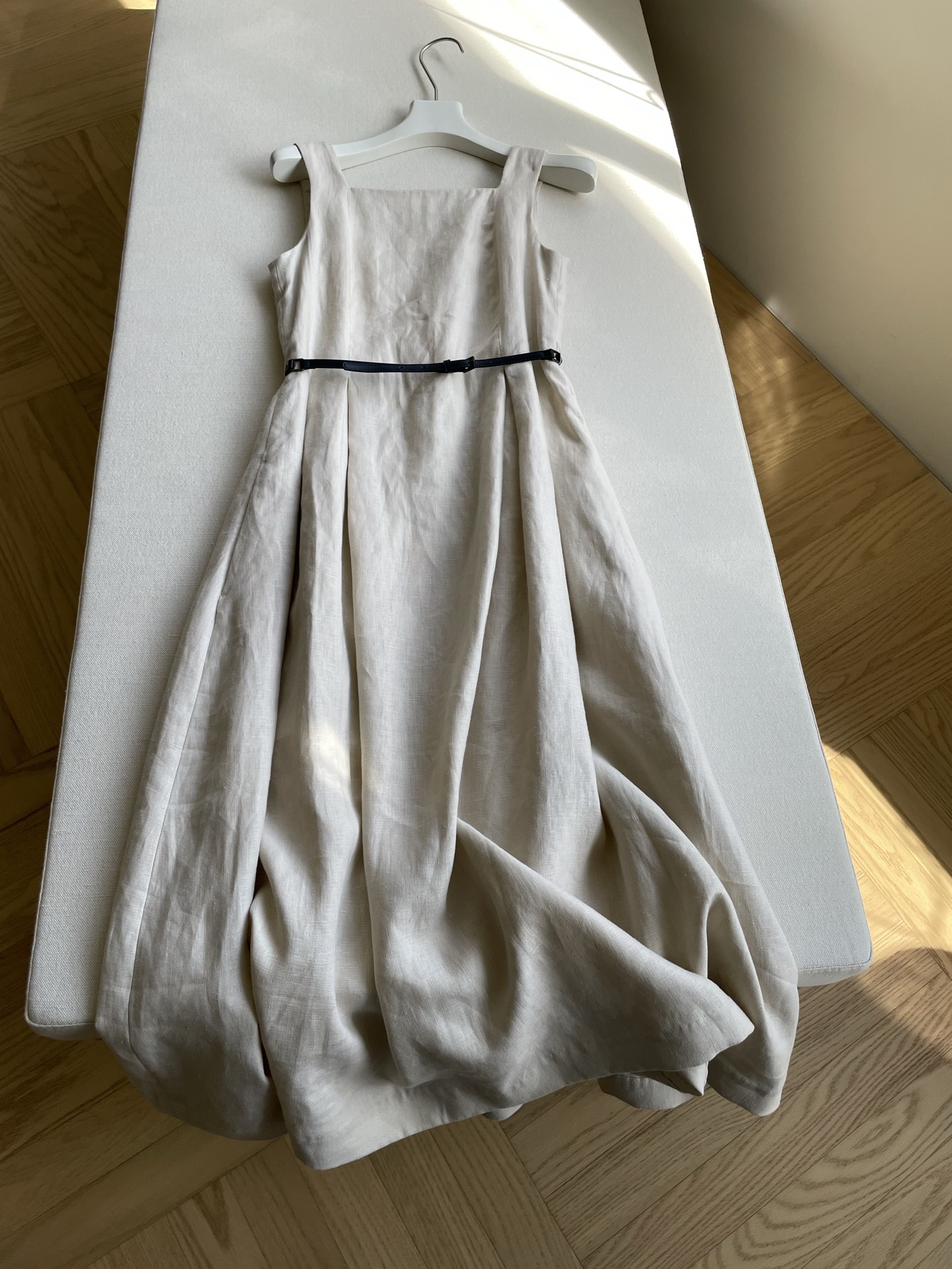 Max Mara Single-Rate French Suit: Elegant, Classic, and High-Quality Wool. - 图片 1