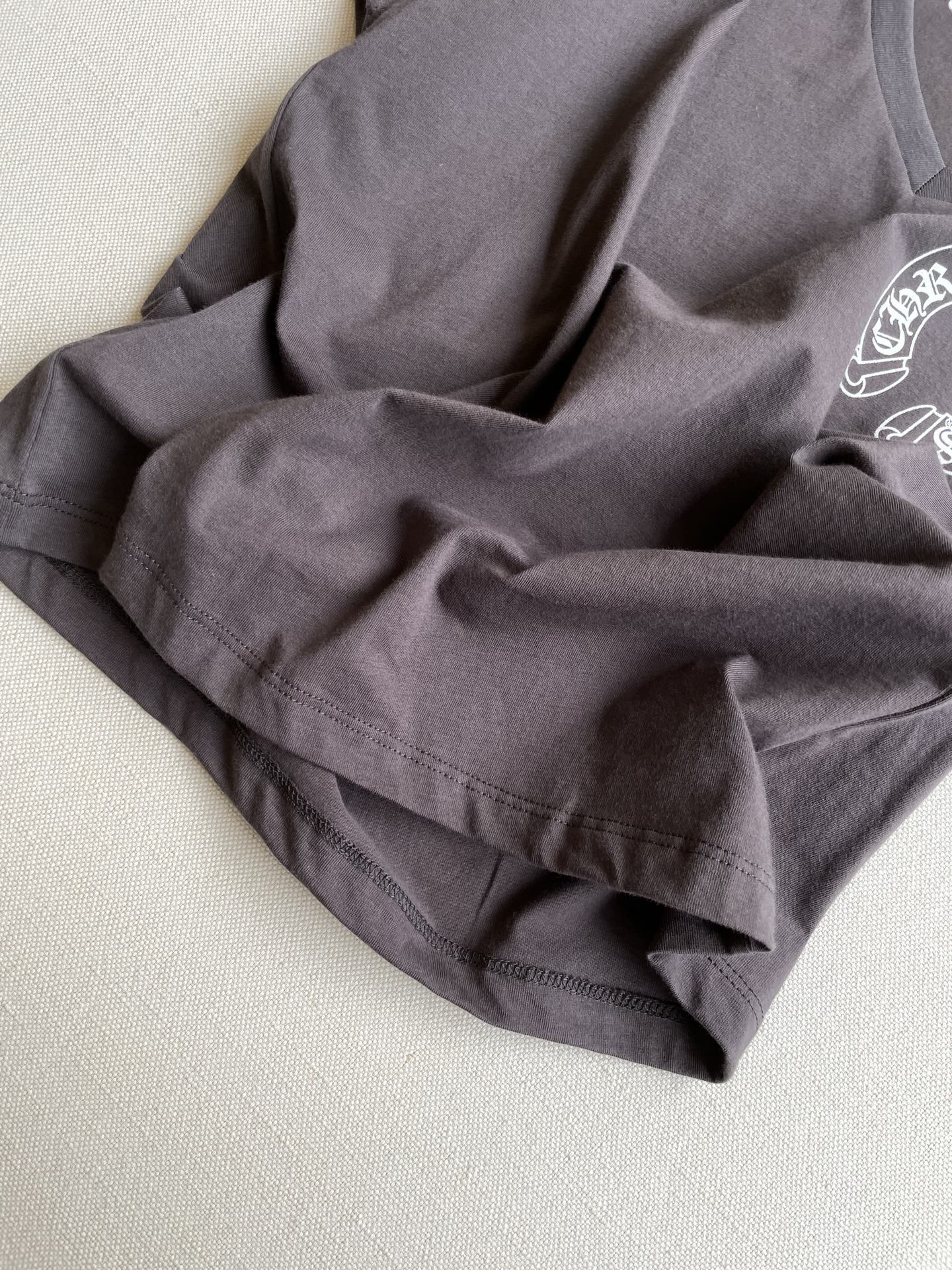 Chromehearts Woman Suit: Single-Behavior, Horse Hoof Chest Design, 8000+ Crossian Girl’s List - 图片 4