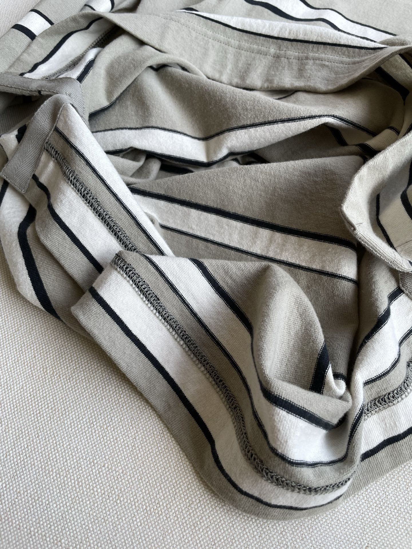 Organic Cotton Striped Suit with Hand-Drawn Pattern and Needle Foot Details – Margaret Howell MHLOE Collection - 图片 6