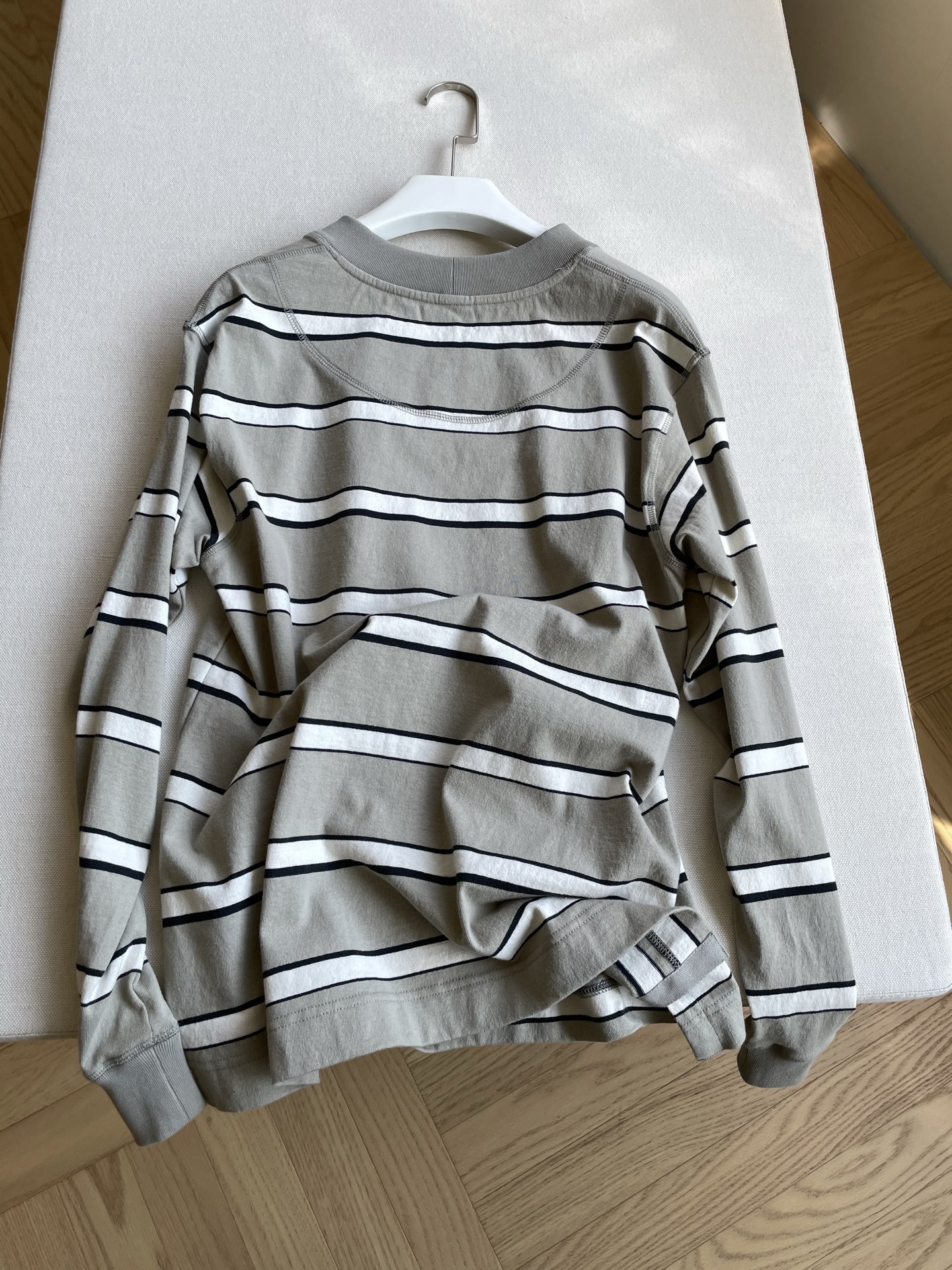 Organic Cotton Striped Suit with Hand-Drawn Pattern and Needle Foot Details – Margaret Howell MHLOE Collection - 图片 8