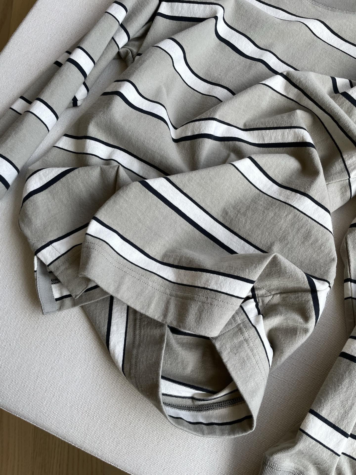 Organic Cotton Striped Suit with Hand-Drawn Pattern and Needle Foot Details – Margaret Howell MHLOE Collection - 图片 4