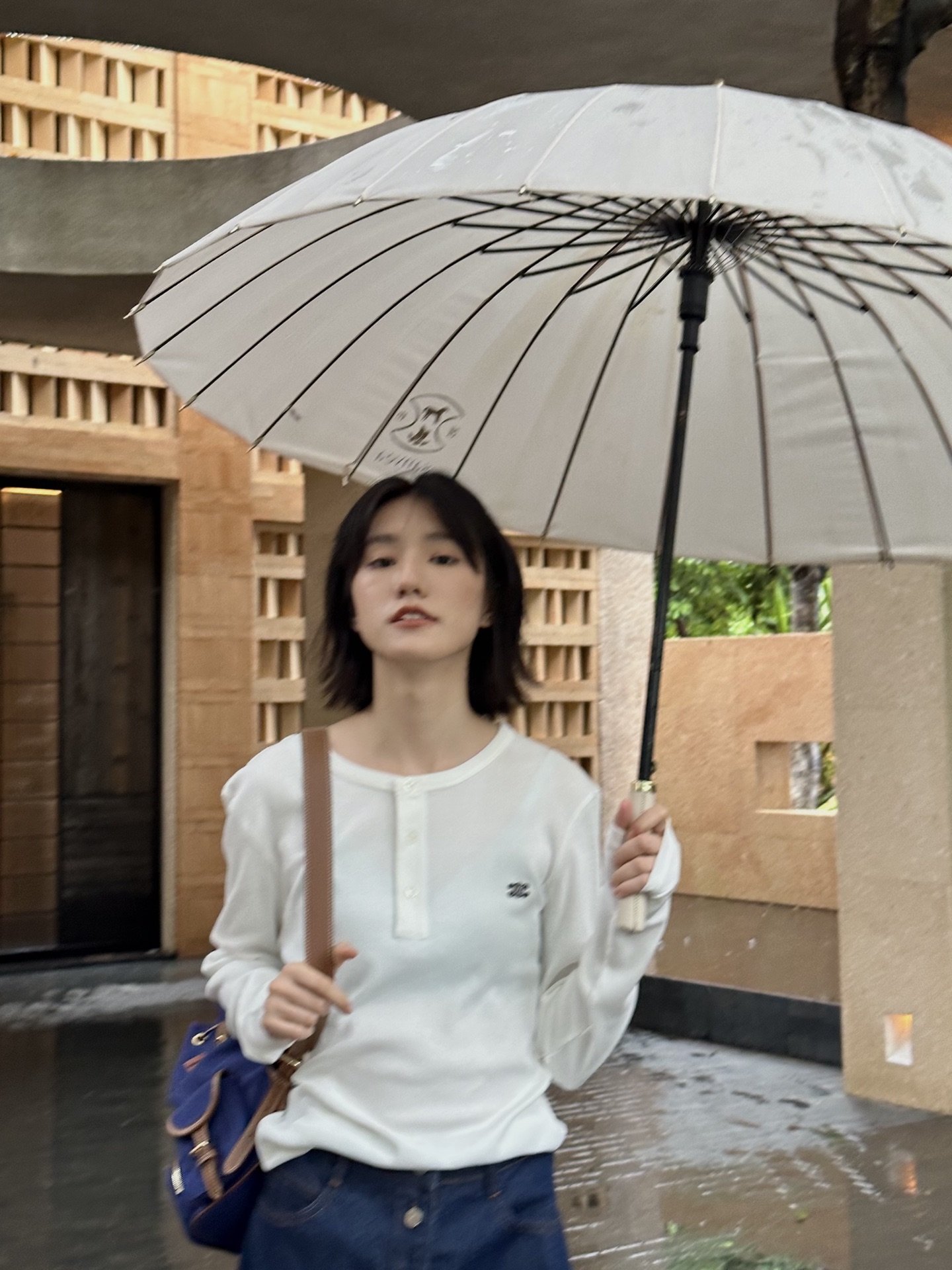 It’s white - 图片 3