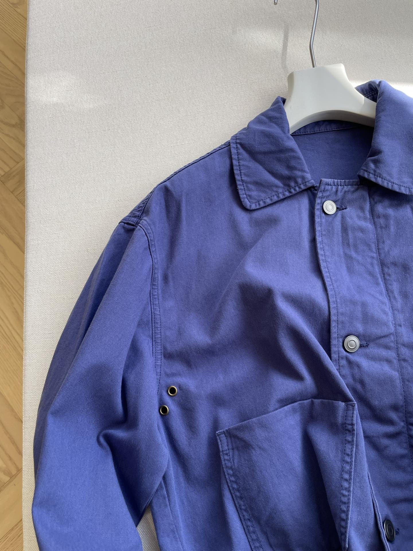 High-Quality Cotton Female Suit with Unique Design and Adjustable Features – Cowboy Coat Style - 图片 3