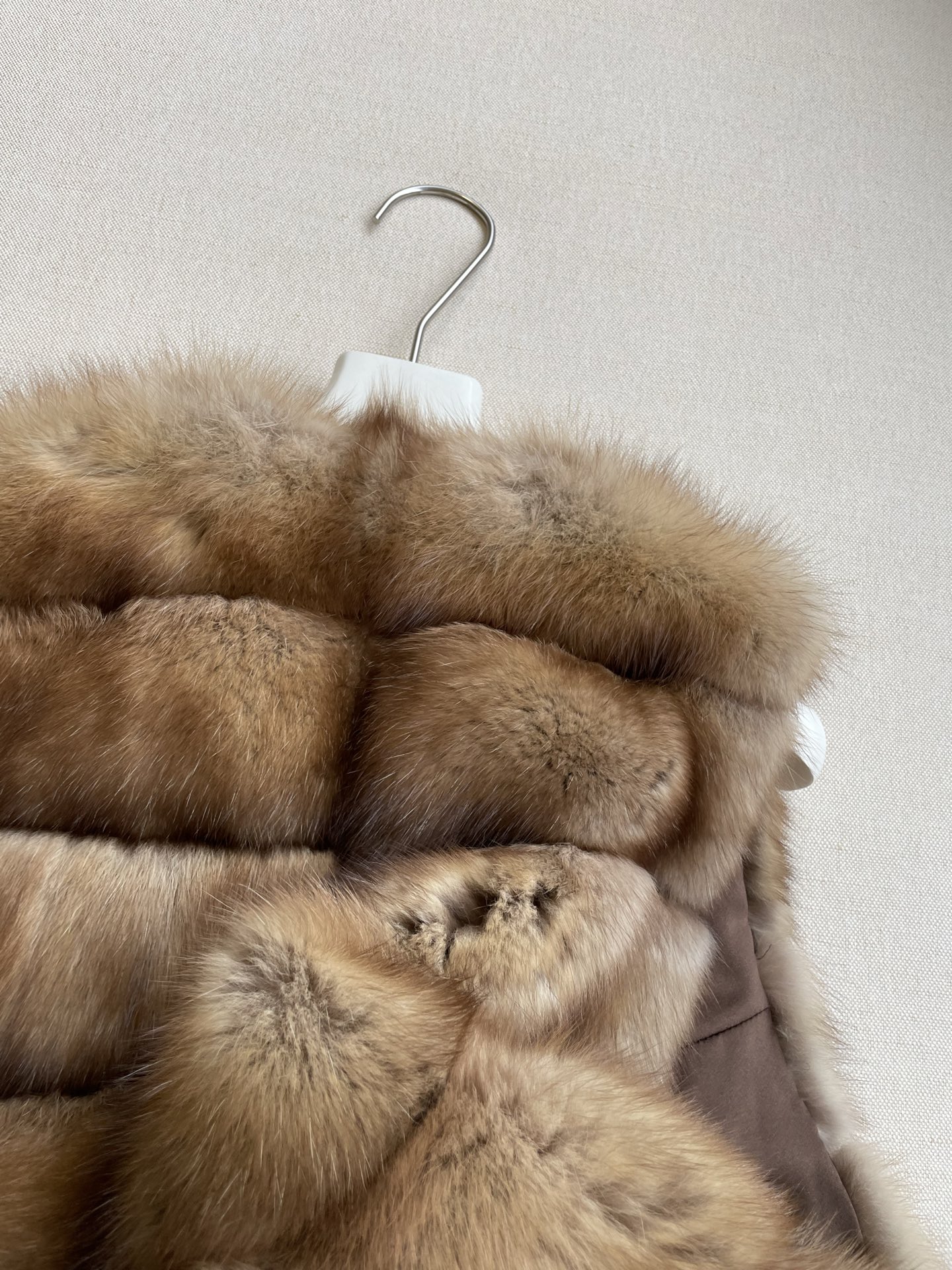 Mink Fur Vest with Round Collar,Sleeveless Short Coat,Zipper Closure,Casual Daily Wear 10 i1763090403980 1907 0 8