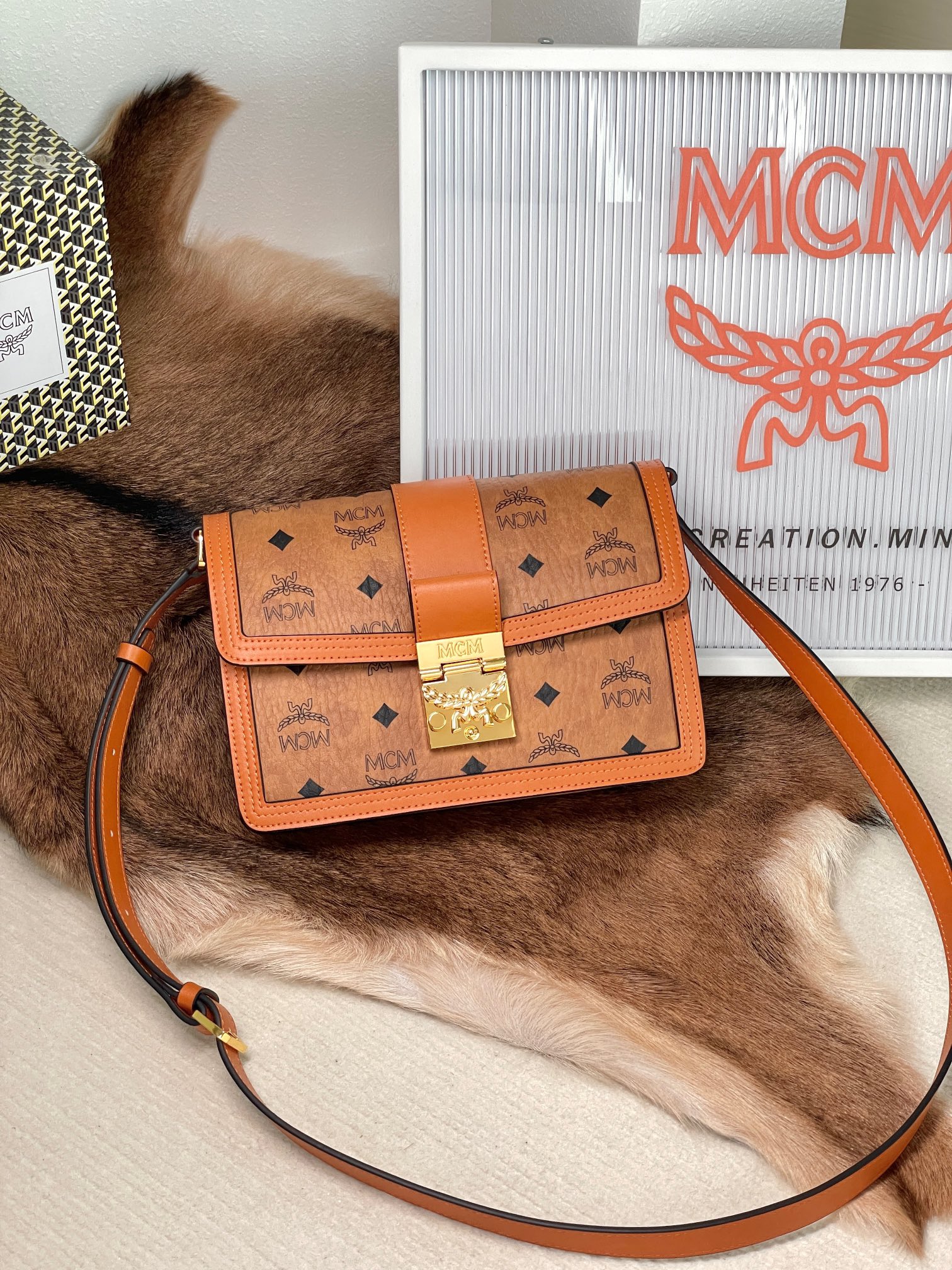 [MCM Women
