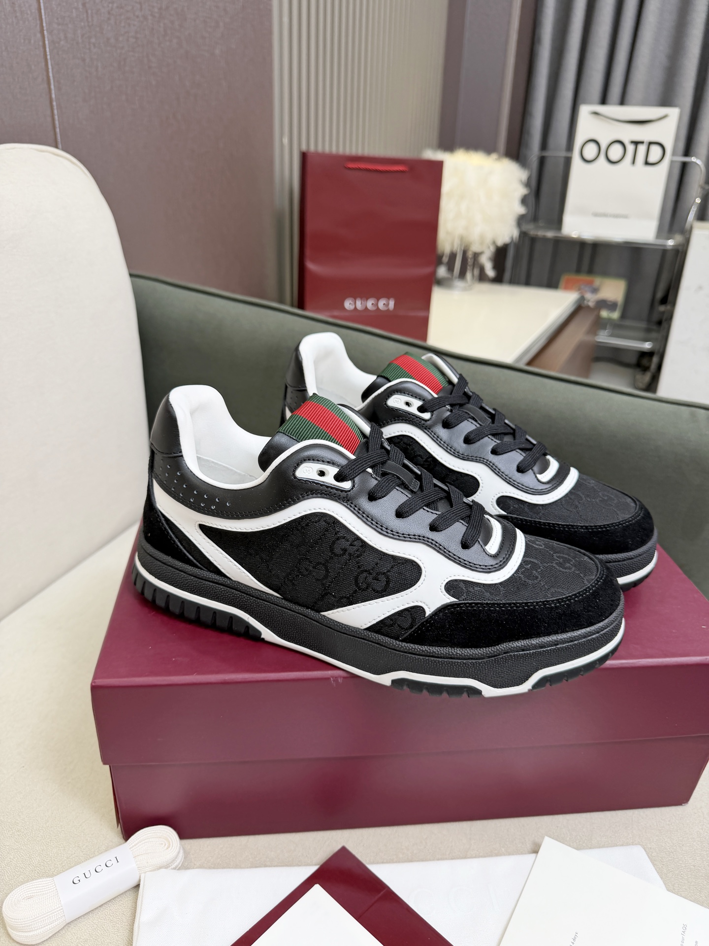 Gucci Sneakers