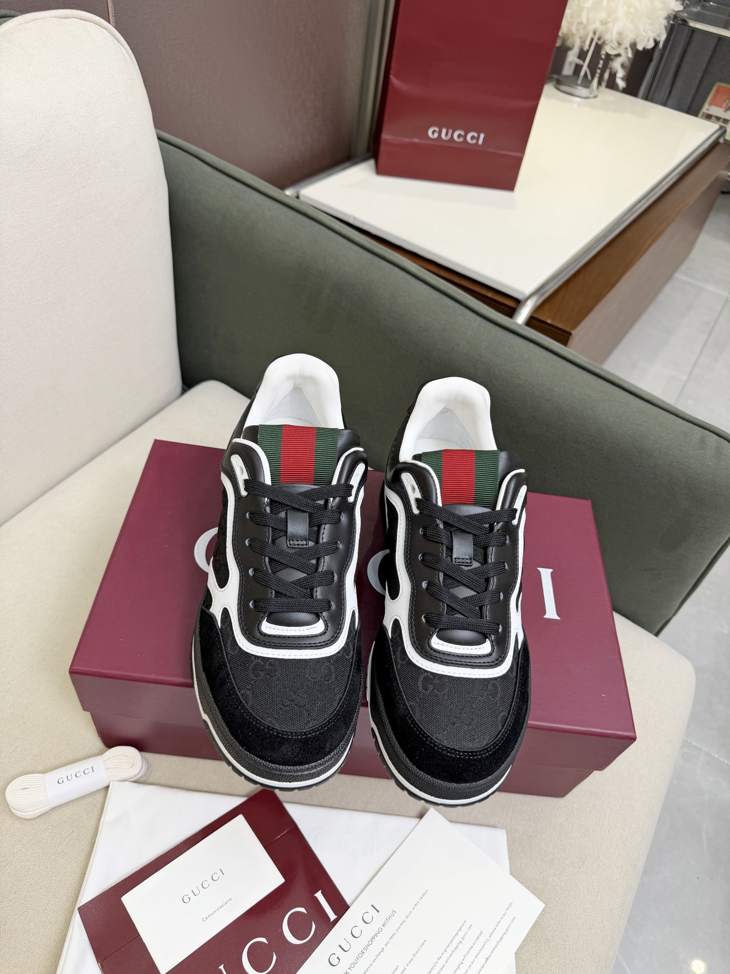Gucci Sneakers