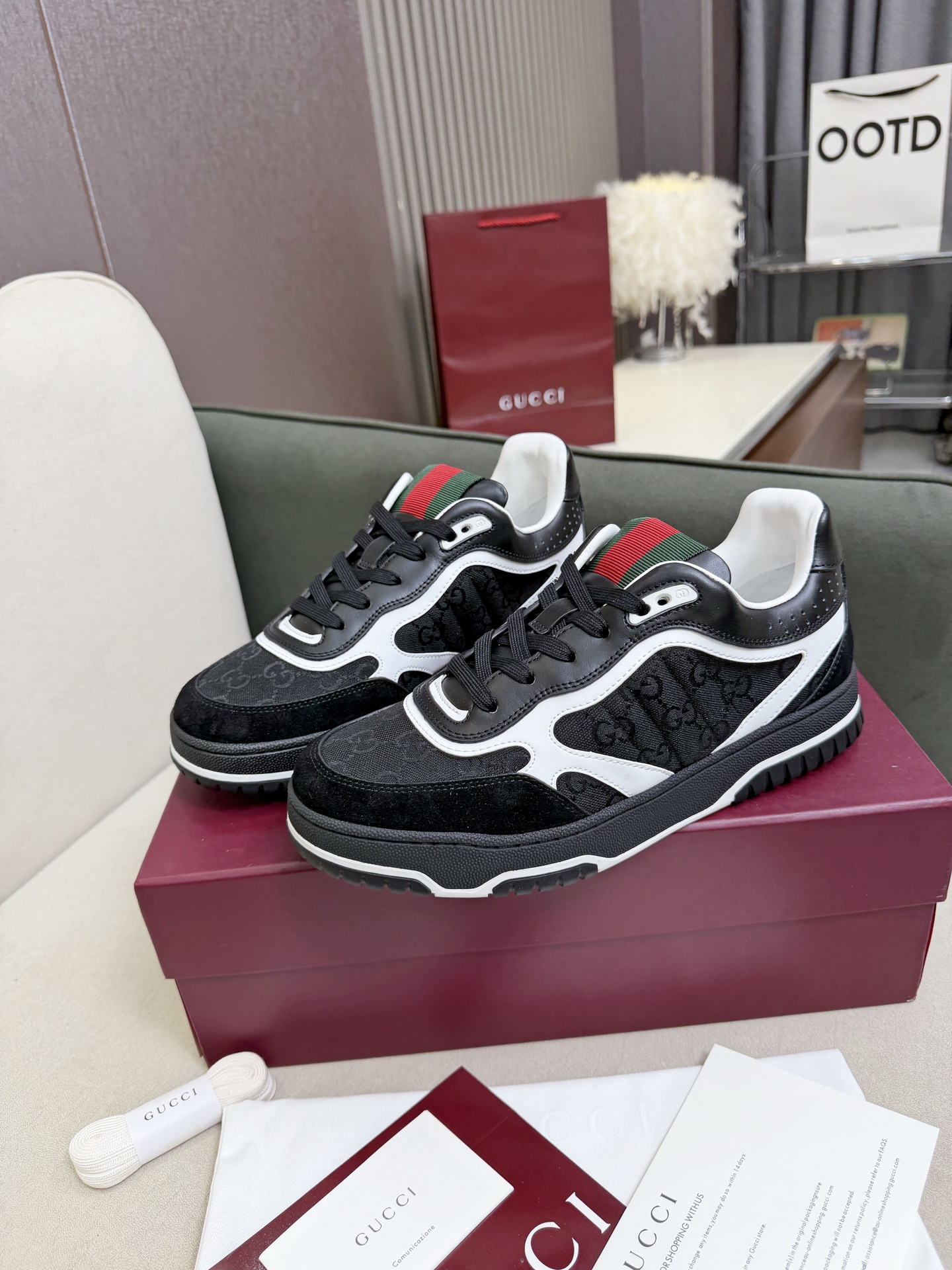 Gucci Sneakers