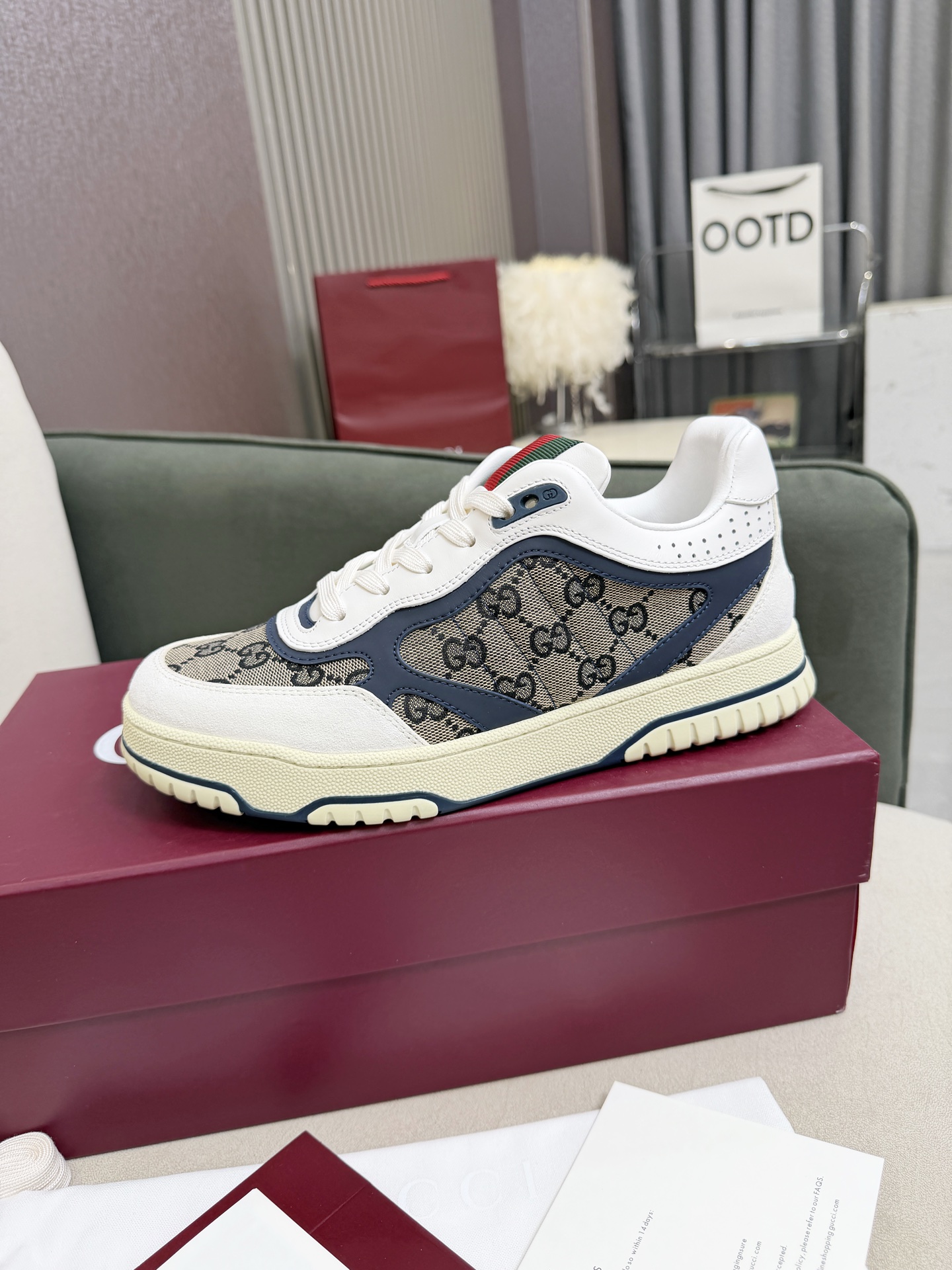 Gucci Sneakers