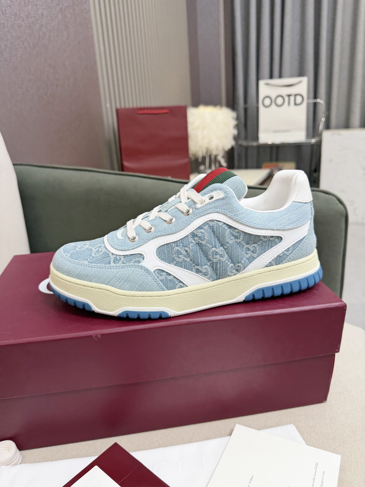 Gucci Sneakers