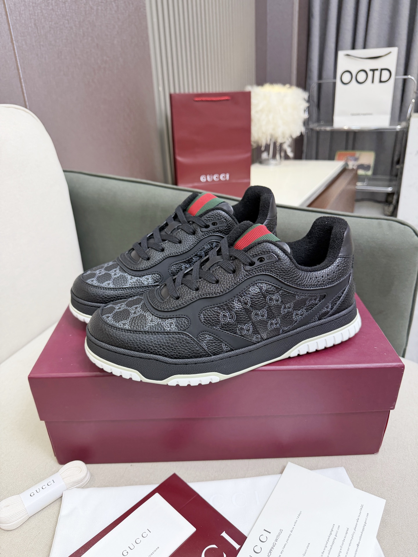 Gucci Sneakers
