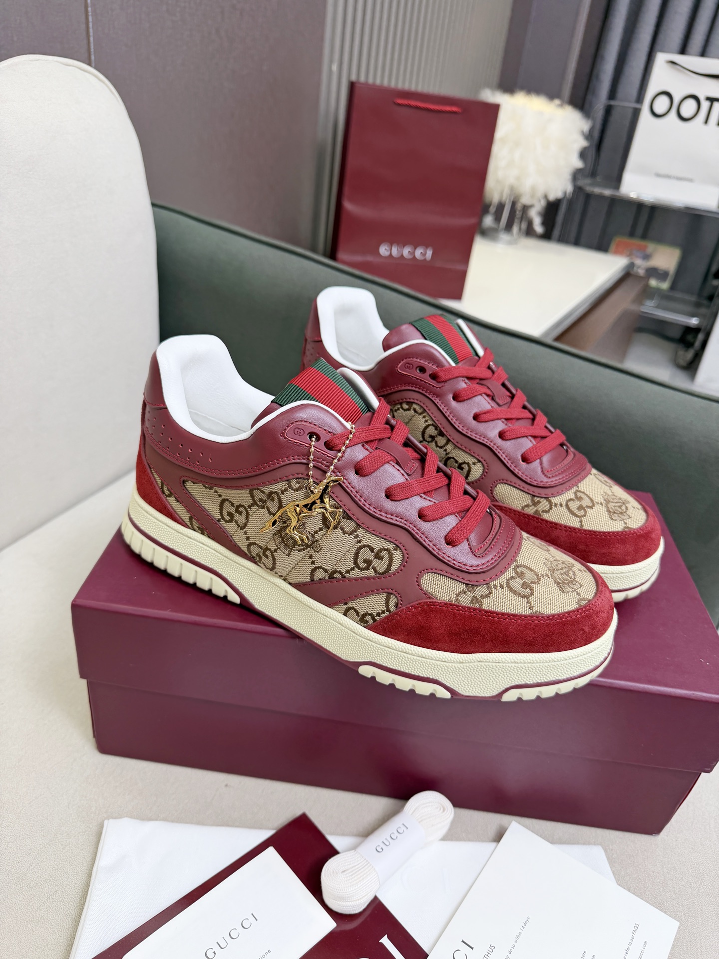 Gucci Sneakers