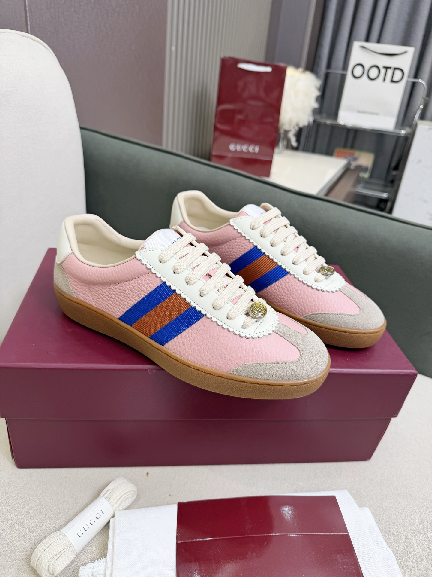 Gucci Sneakers