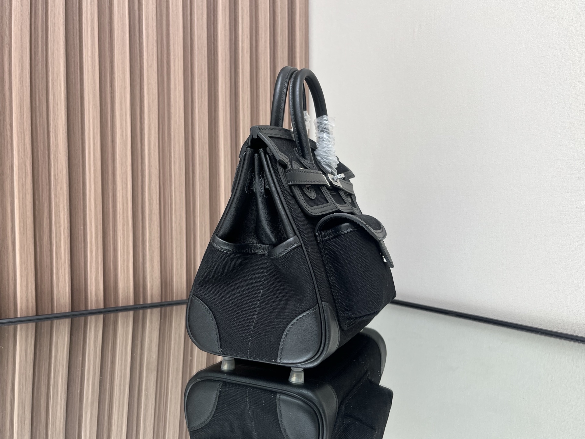 NO:698990,New product Birkin Cargo canvas platinum bag 25cm Original imported Swift leather canvas [black] silver buckle Commuting casual bag Unisex model Limited edition Counter synchronization Fully handmade beeswax thread sewing Pure steel hardware Ready in stock, Hermes, hermes, stuart weitzman, Hermes,19860909新品 Birkin Cargo 帆布铂金包 25cm 原厂进口Swift皮拼帆布【黑色】银扣 通勤休闲包 男女通用款 限量版 专柜同步 全手工蜜蜡线缝制 纯钢五金 现货,爱马仕,hermes,stuart weitzman,Hermes,,Bag