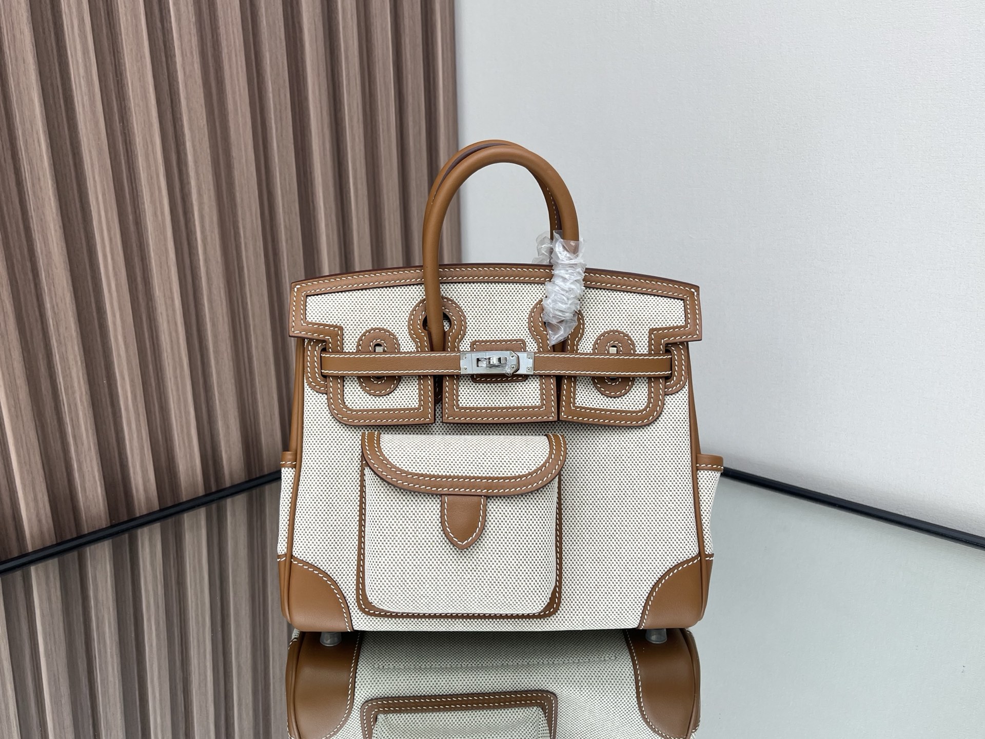 NO:698992,New product Birkin Cargo canvas platinum bag 25cm imported Swift leather canvas [gold brown] silver buckle commuter leisure bag unisex model limited edition counter synchronization fully handmade beeswax thread sewing pure steel hardware in stock, Hermes, hermes, stuart weitzman, Hermes,19860909新品 Birkin Cargo 帆布铂金包 25cm 原厂进口Swift皮拼帆布【金棕】银扣 通勤休闲包 男女通用款 限量版 专柜同步 全手工蜜蜡线缝制 纯钢五金 现货,爱马仕,hermes,stuart weitzman,Hermes,,Bag