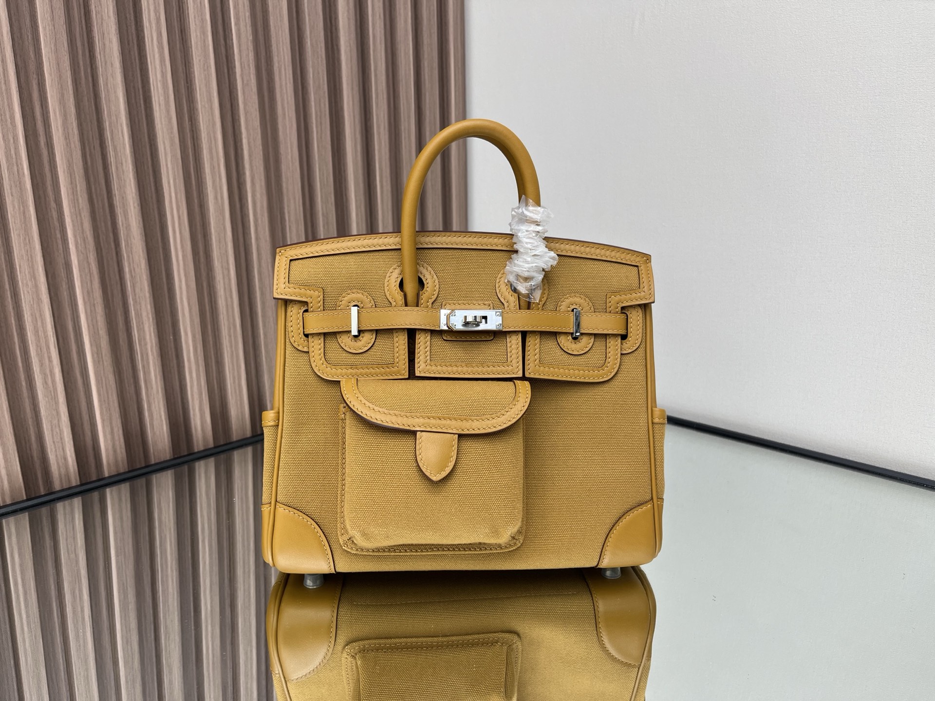 NO:698975,New product Birkin Cargo canvas platinum bag 25cm Original imported Swift leather canvas [sesame color] silver buckle Commuting casual bag Unisex model Limited edition Counter synchronization Fully handmade beeswax thread sewing Pure steel hardware Ready in stock, Hermes, hermes, stuart weitzman, Hermes,19860909新品 Birkin Cargo 帆布铂金包 25cm 原厂进口Swift皮拼帆布【芝麻色】银扣 通勤休闲包 男女通用款 限量版 专柜同步 全手工蜜蜡线缝制 纯钢五金 现货,爱马仕,hermes,stuart weitzman,Hermes,,Bag