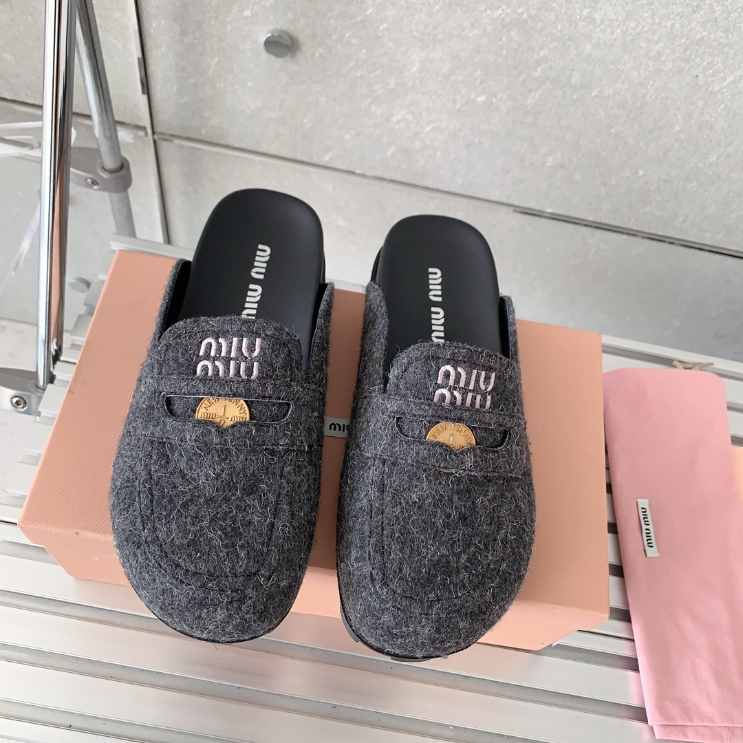 MiuMiu Shoes Slippers Rubber Sheepskin Fall/Winter Collection Fashion