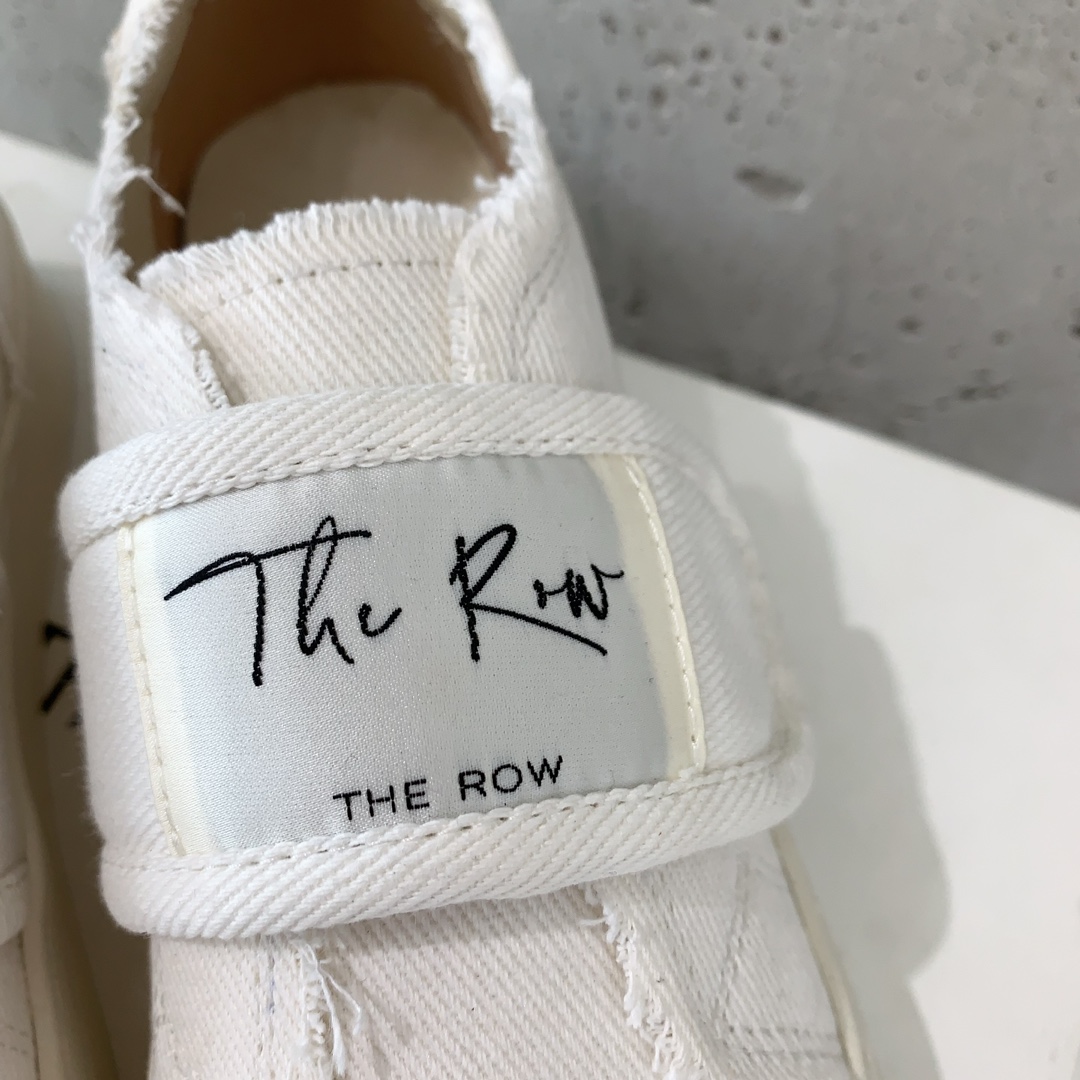 2023 New Sneakers by The Row: Simple Design, Tailor-Made Jeans, Sheepskin Lining - 图片 6